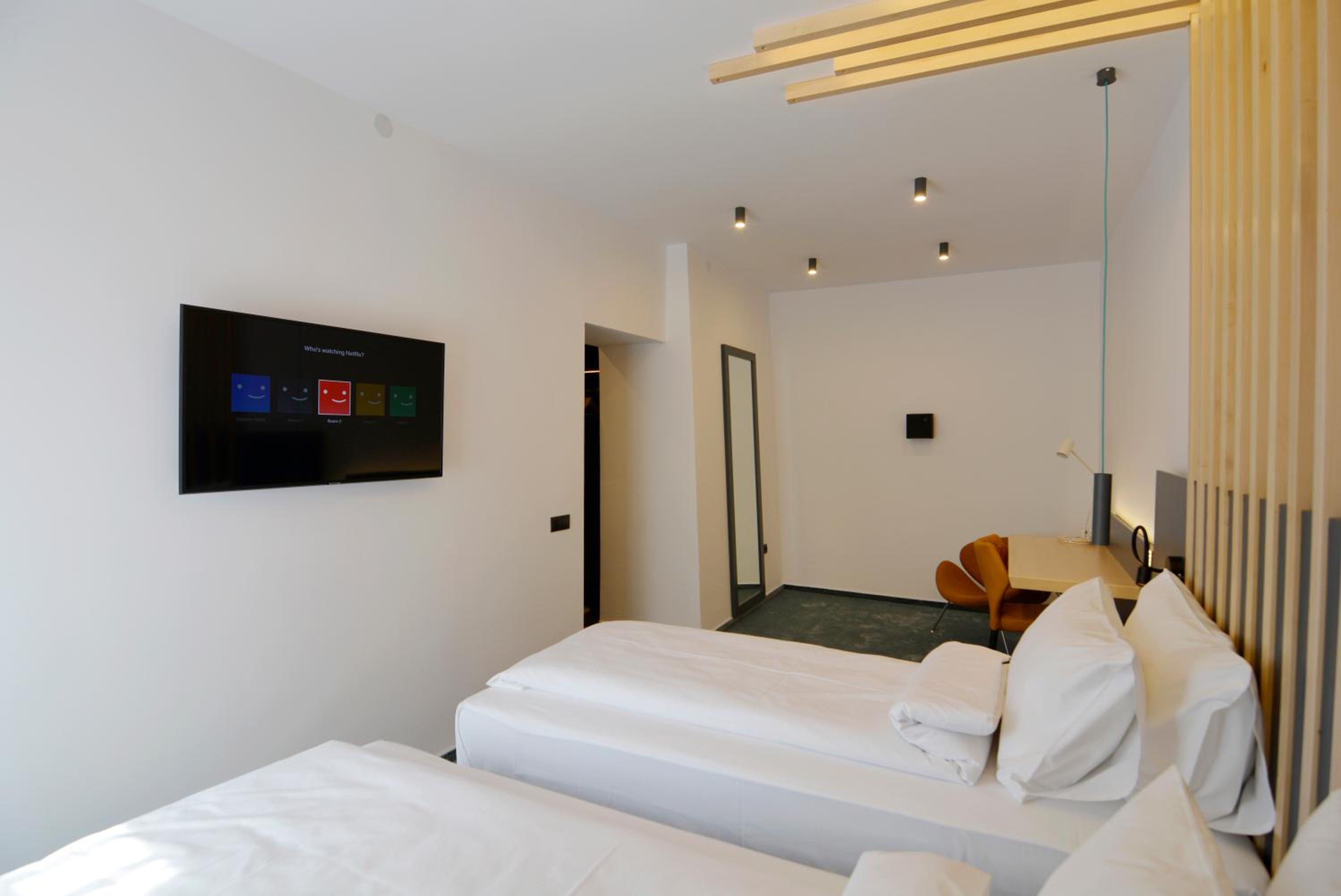 Comfort Twin Room - Photo 9
