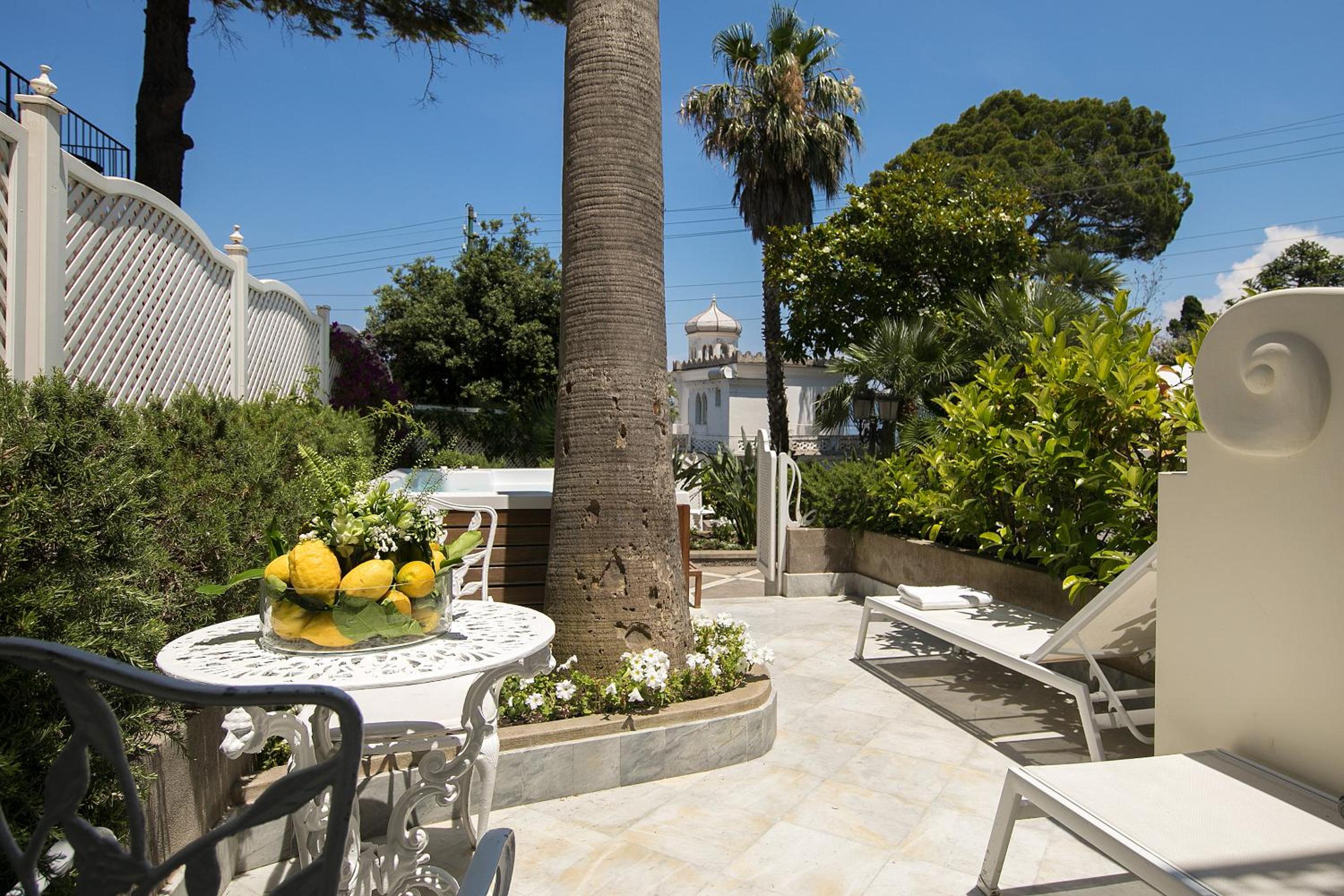 Deluxe Double or Twin Room with Garden View - Photo 28