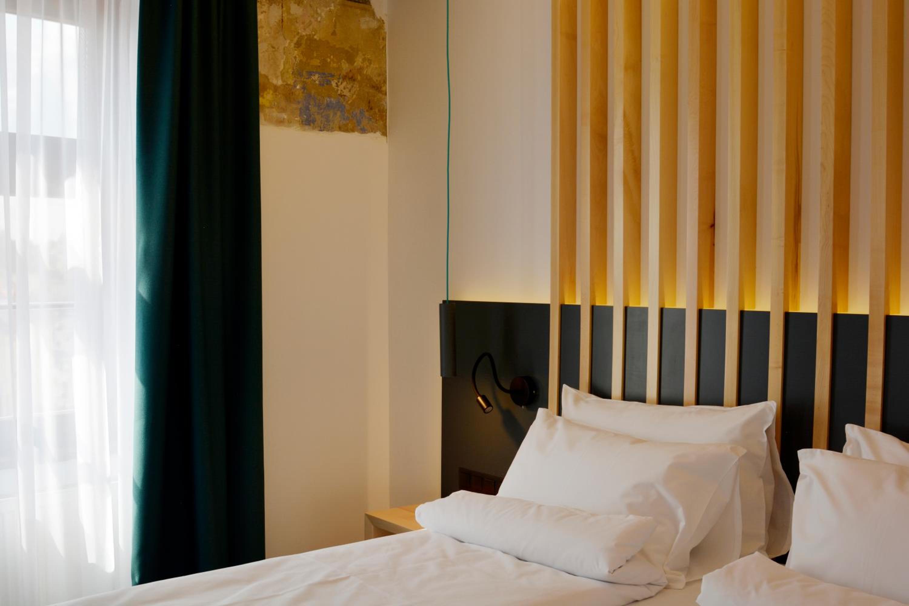 Superior Double Room - Photo 16