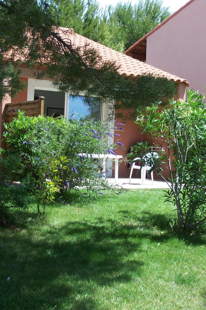 One Bedroom Apartment