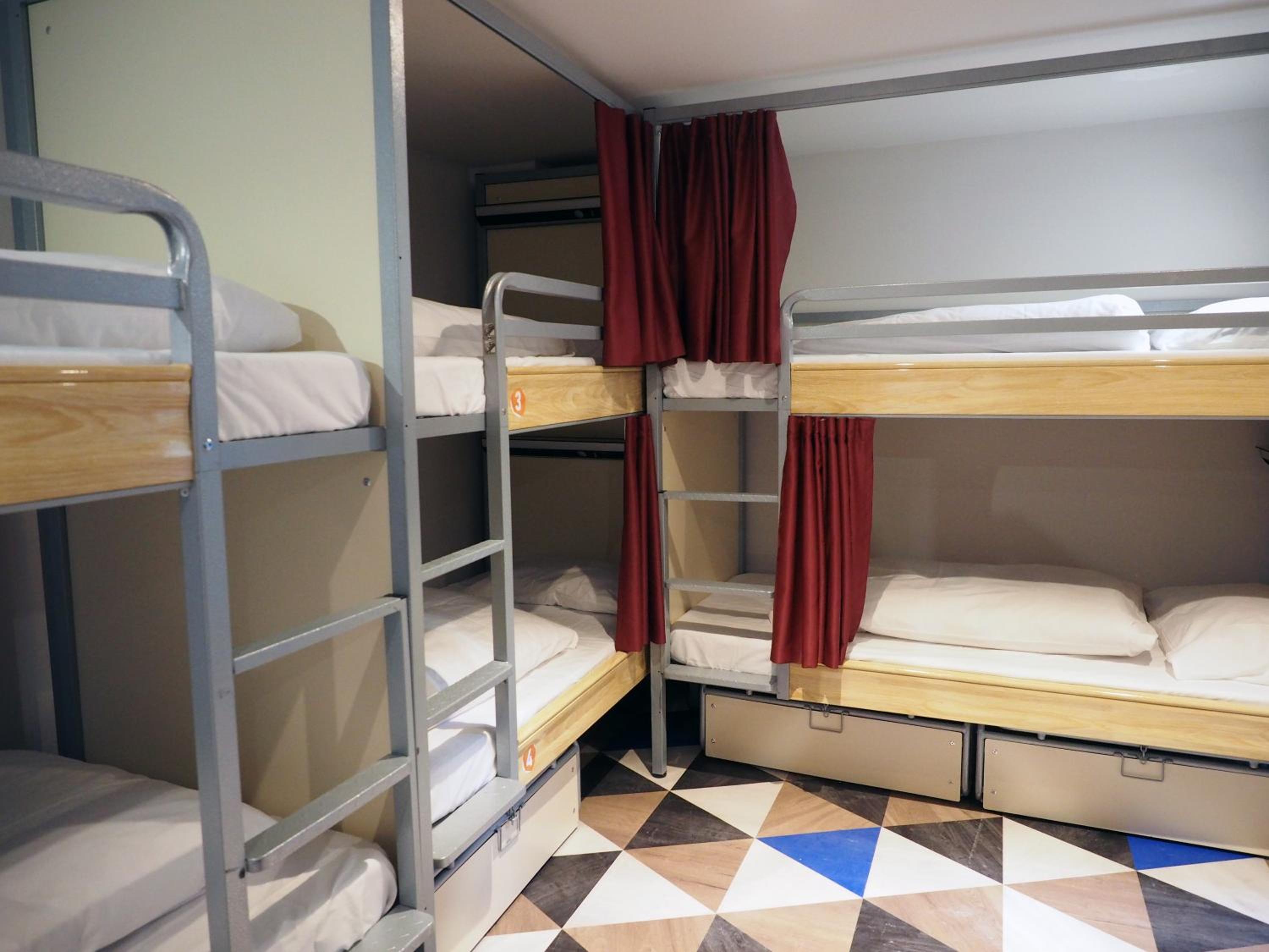 Bed in 8-Bed Female Dormitory Room photo 1