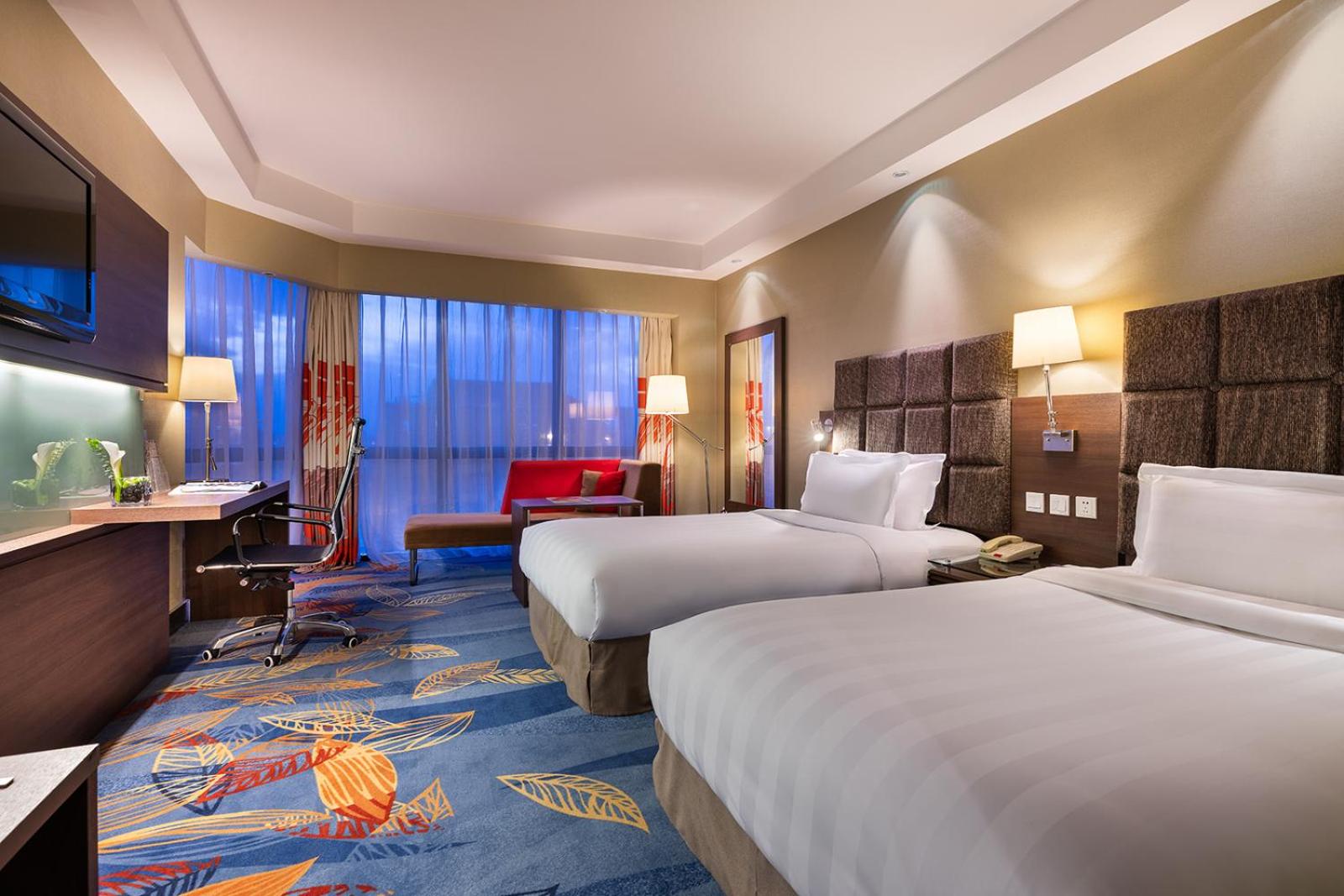 Deluxe Room Twin - Photo 1