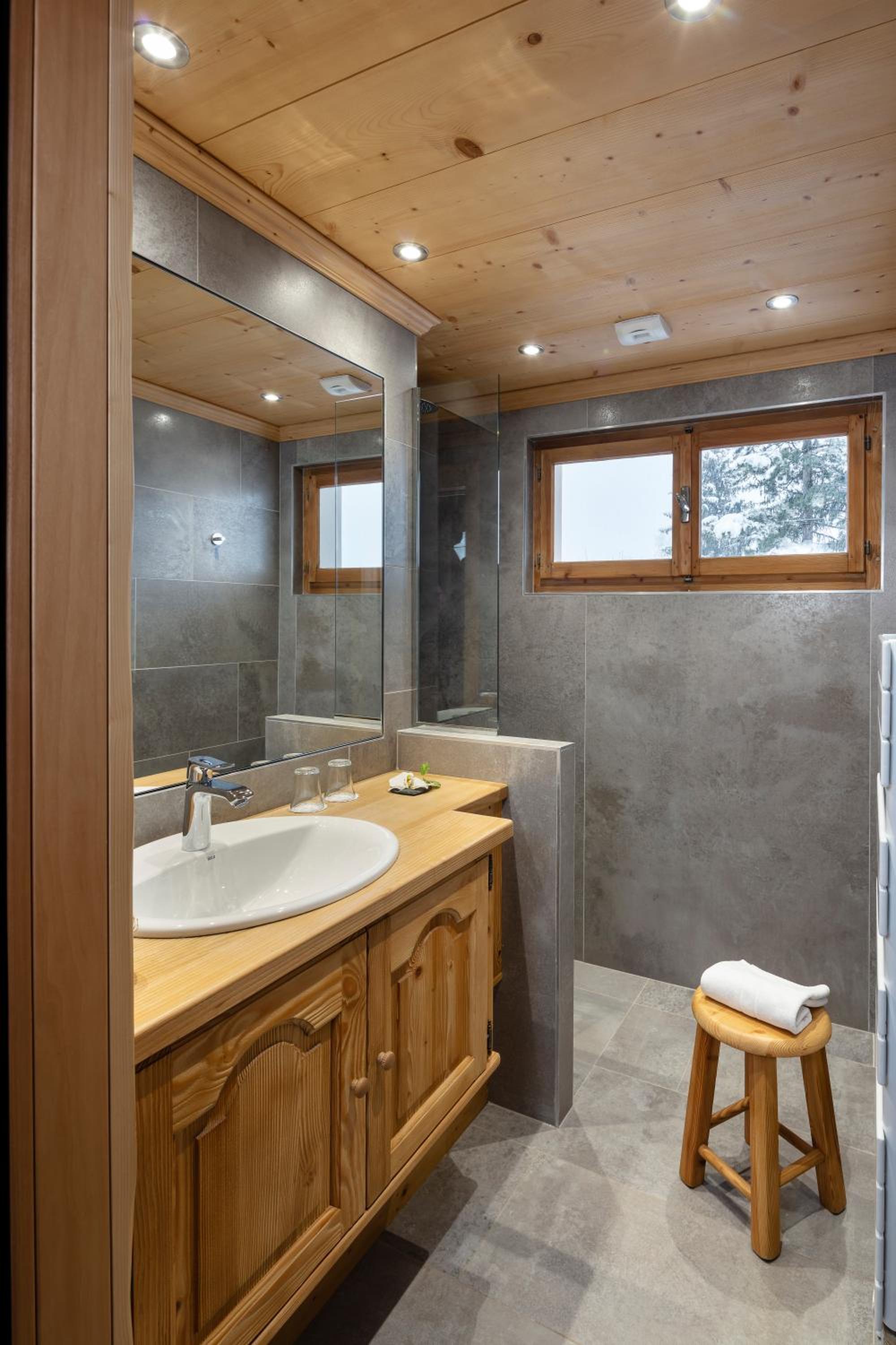 Superior Double Room - South Facing - Photo 3