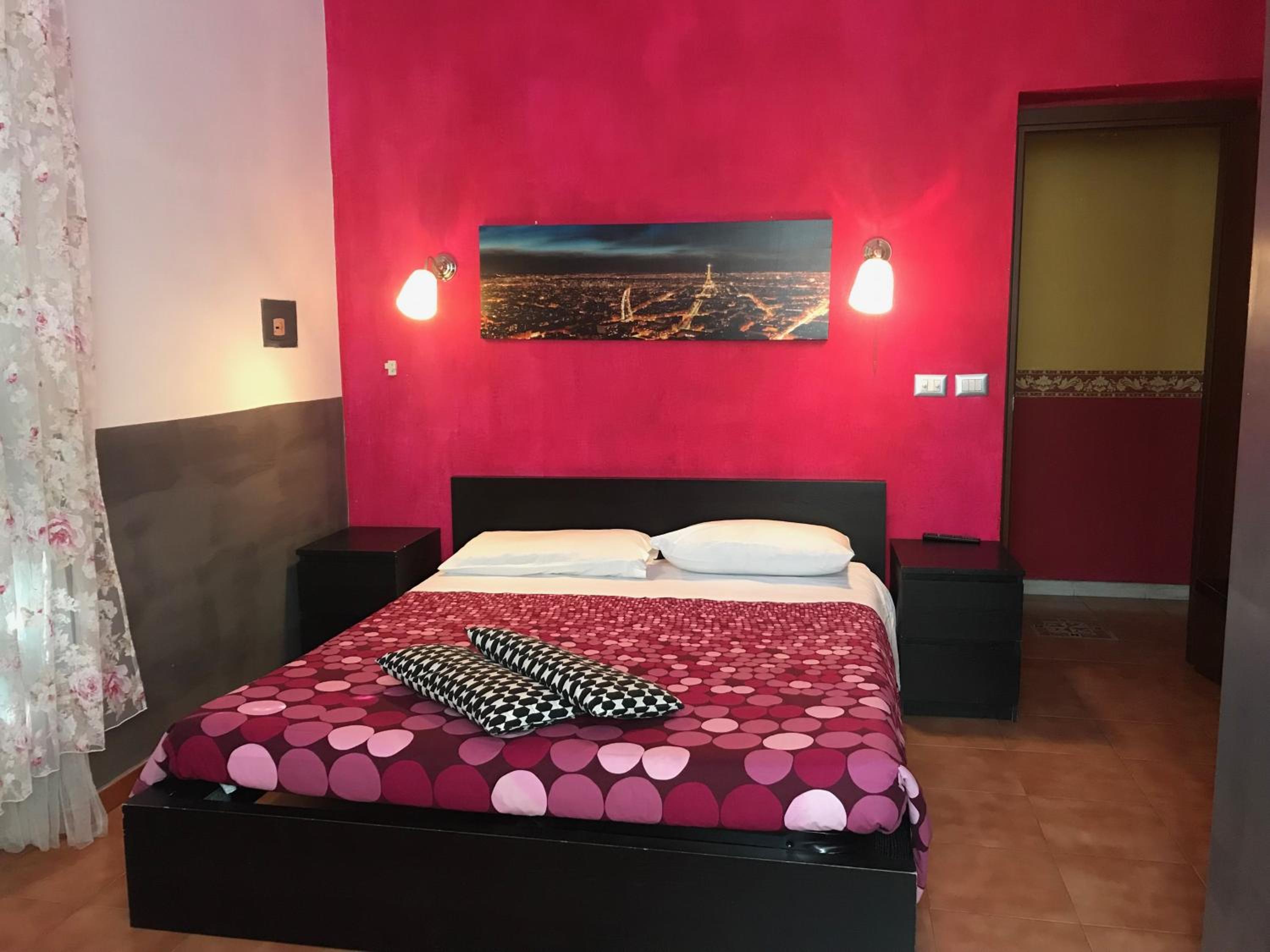 Basic Triple Room photo 1