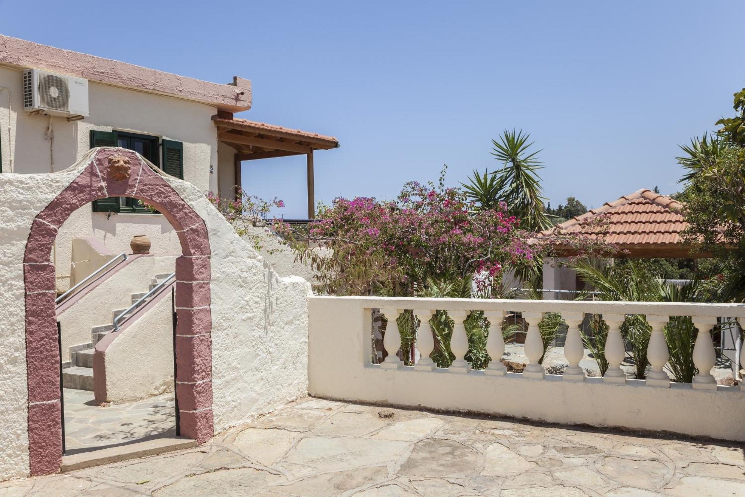 Two-Bedroom Apartment with Sea View photo 2