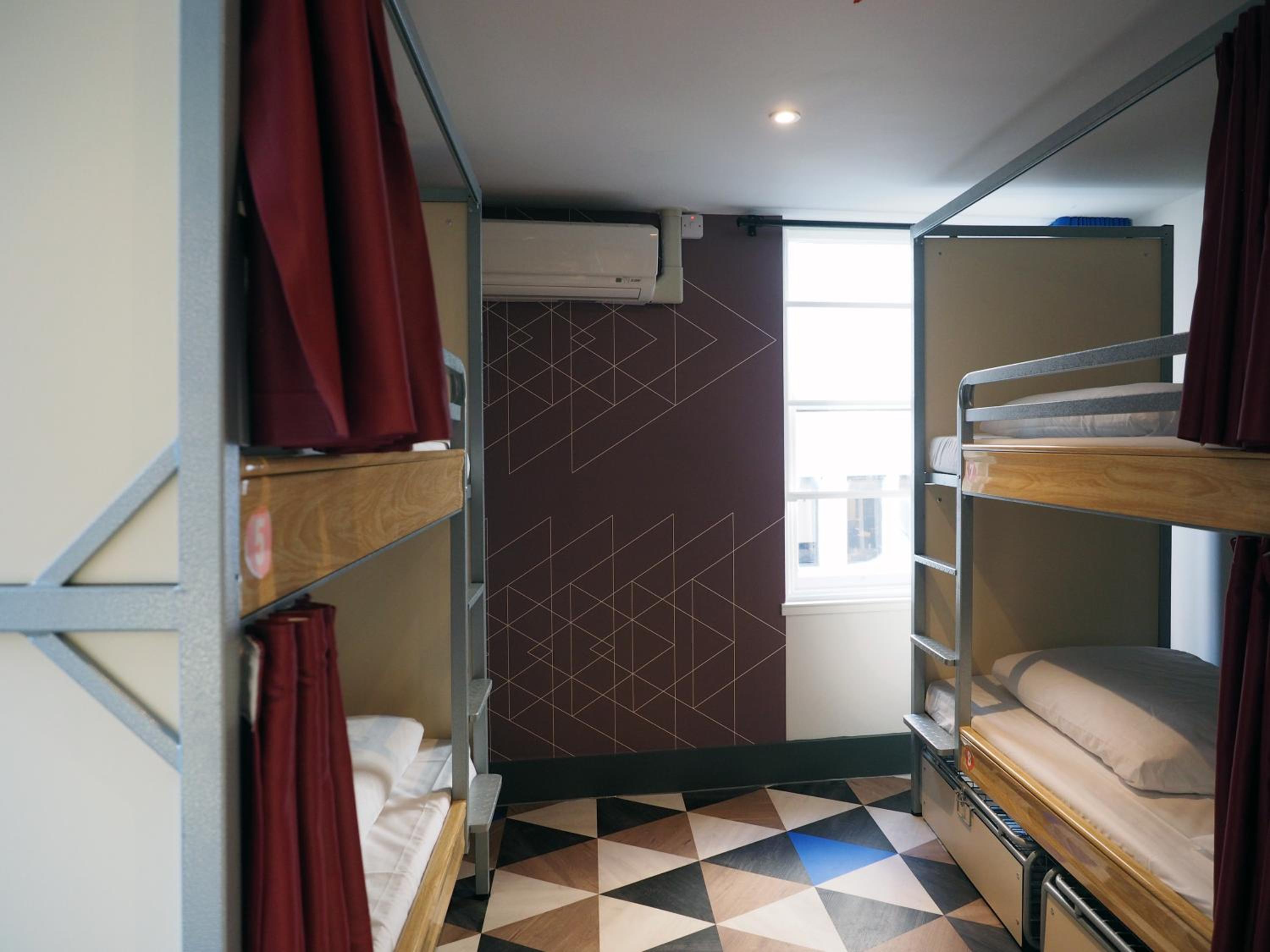 Bed in 4-Bed Mixed Dormitory Room photo 1
