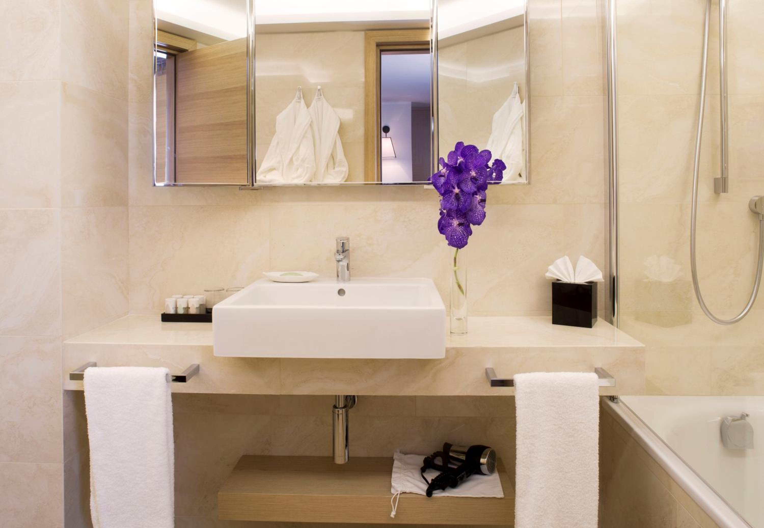 Two Connecting Double Rooms
