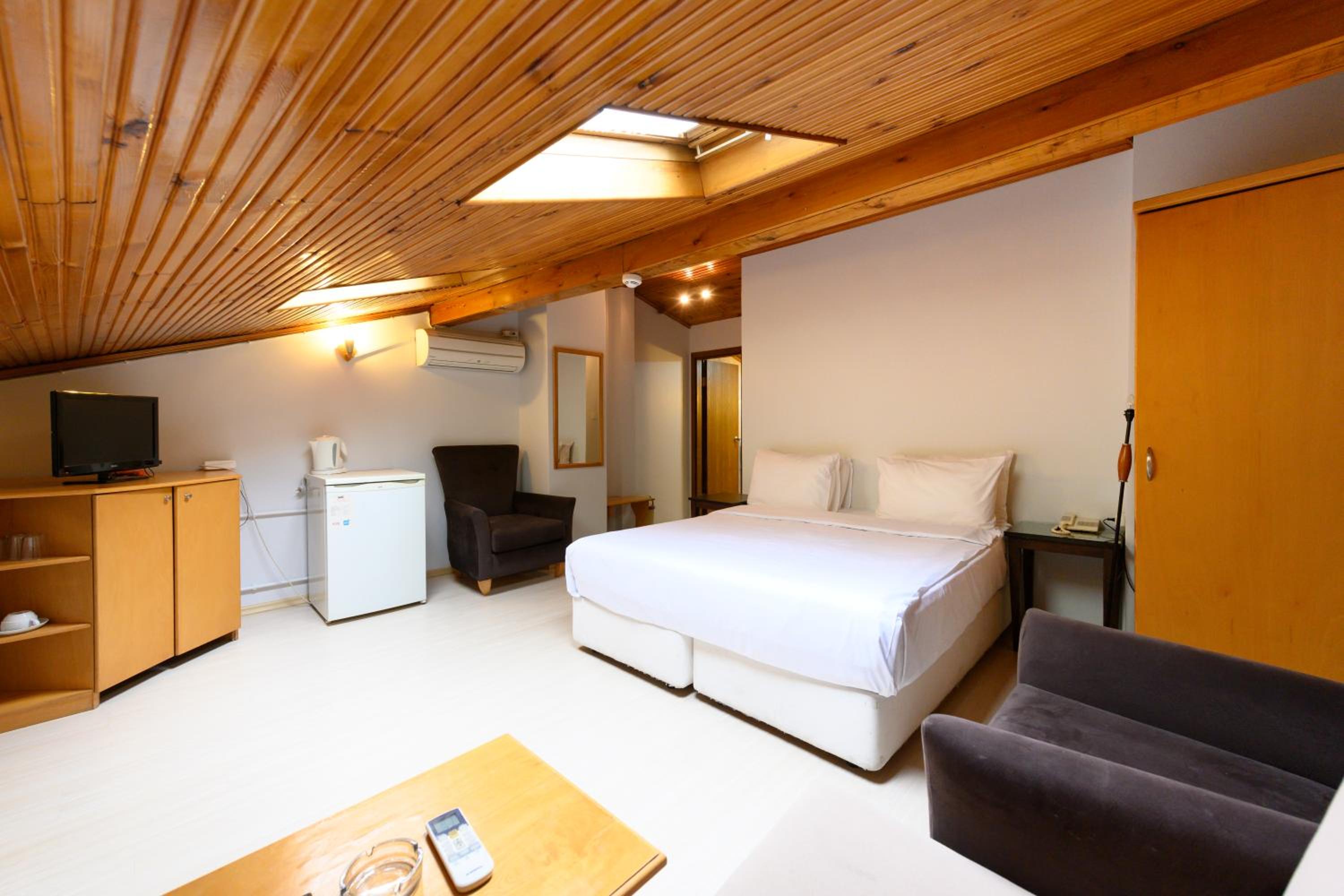 Penthouse Room photo 2