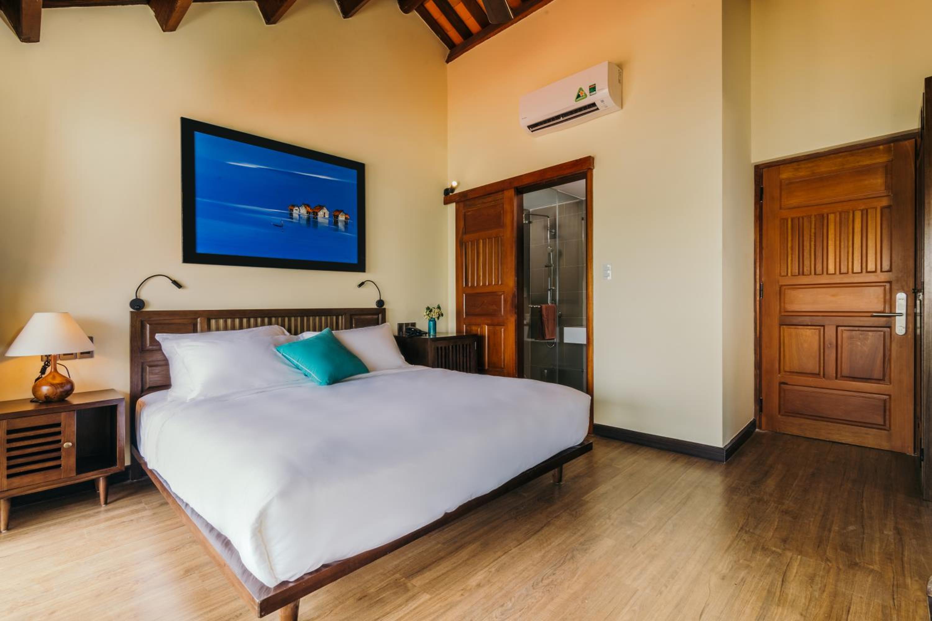 Deluxe Double Room with Pool View - Photo 1