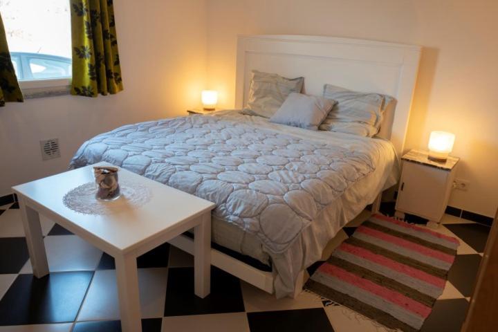 Deluxe King Room photo 1