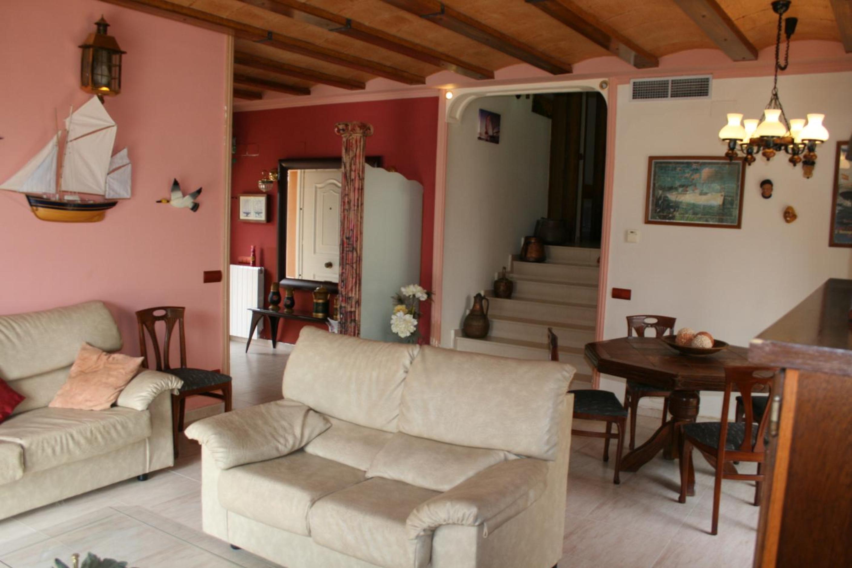 Casa de cuatro habitaciones