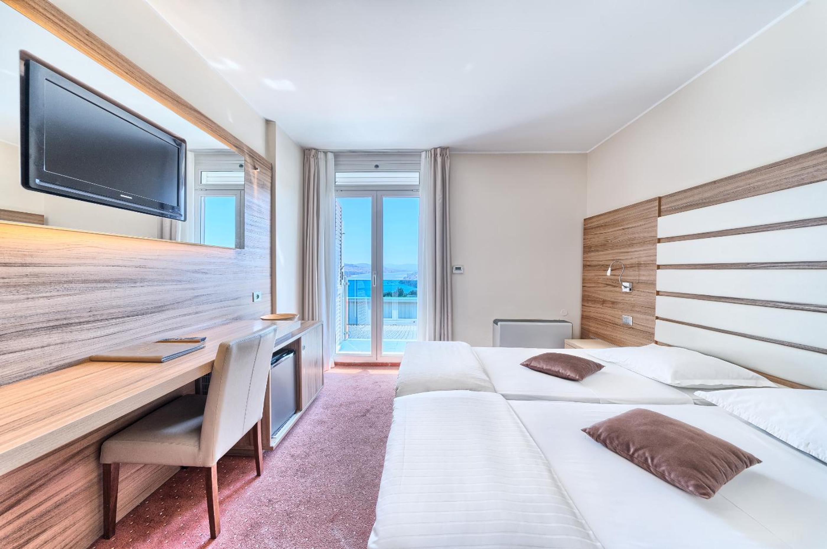Superior Single Room