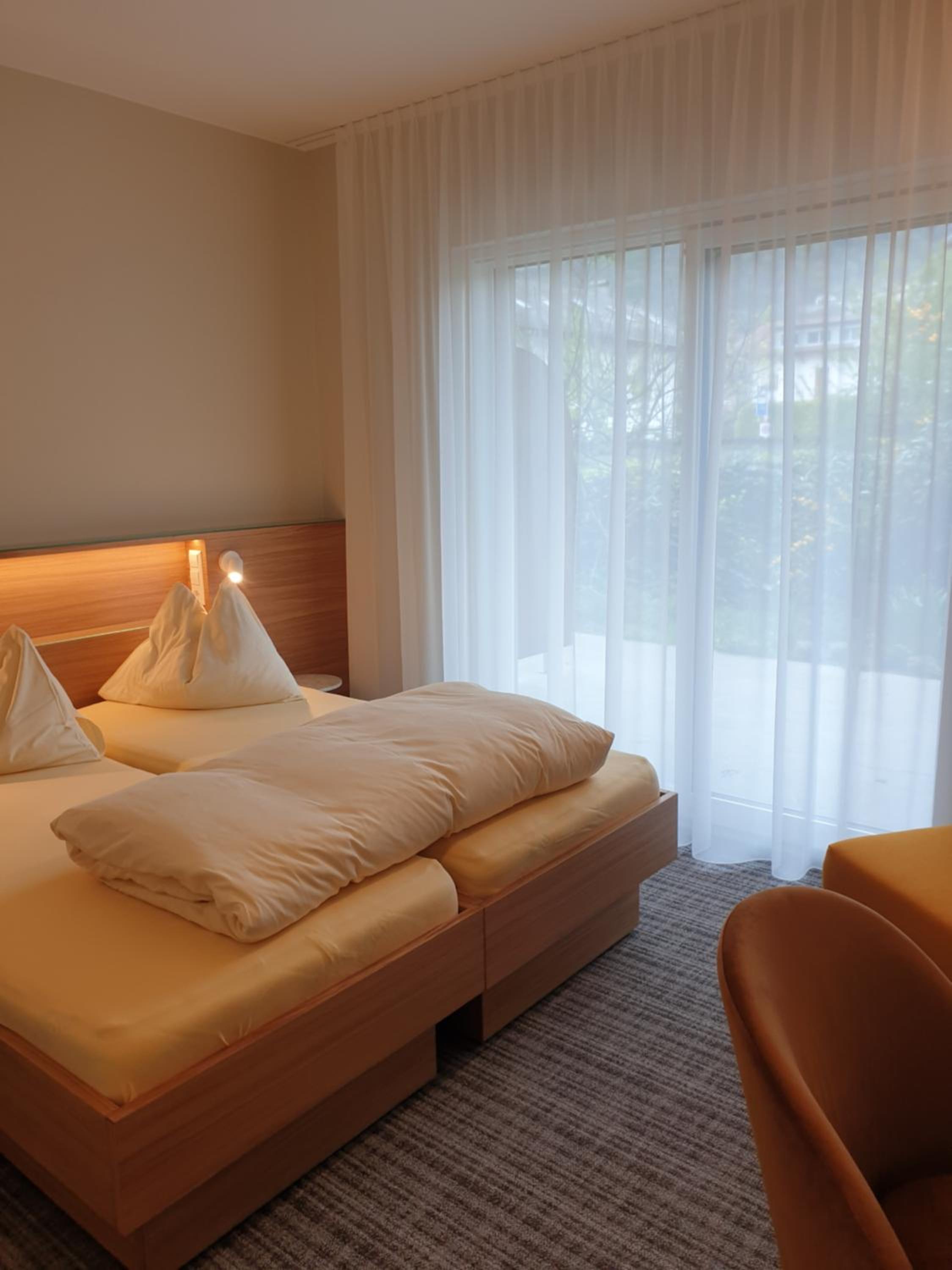 Budget Twin Room - Photo 5