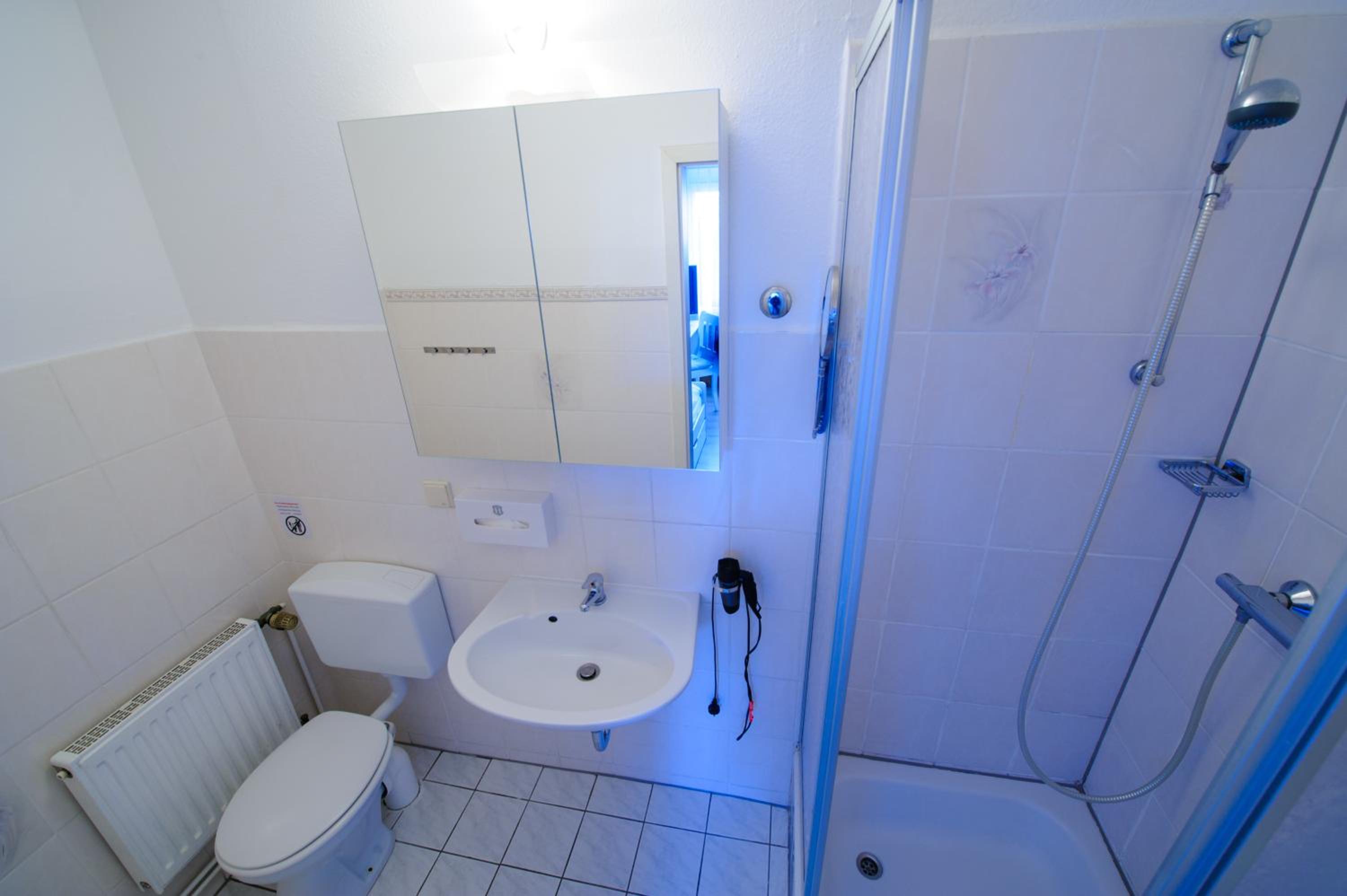 Single Room photo 3