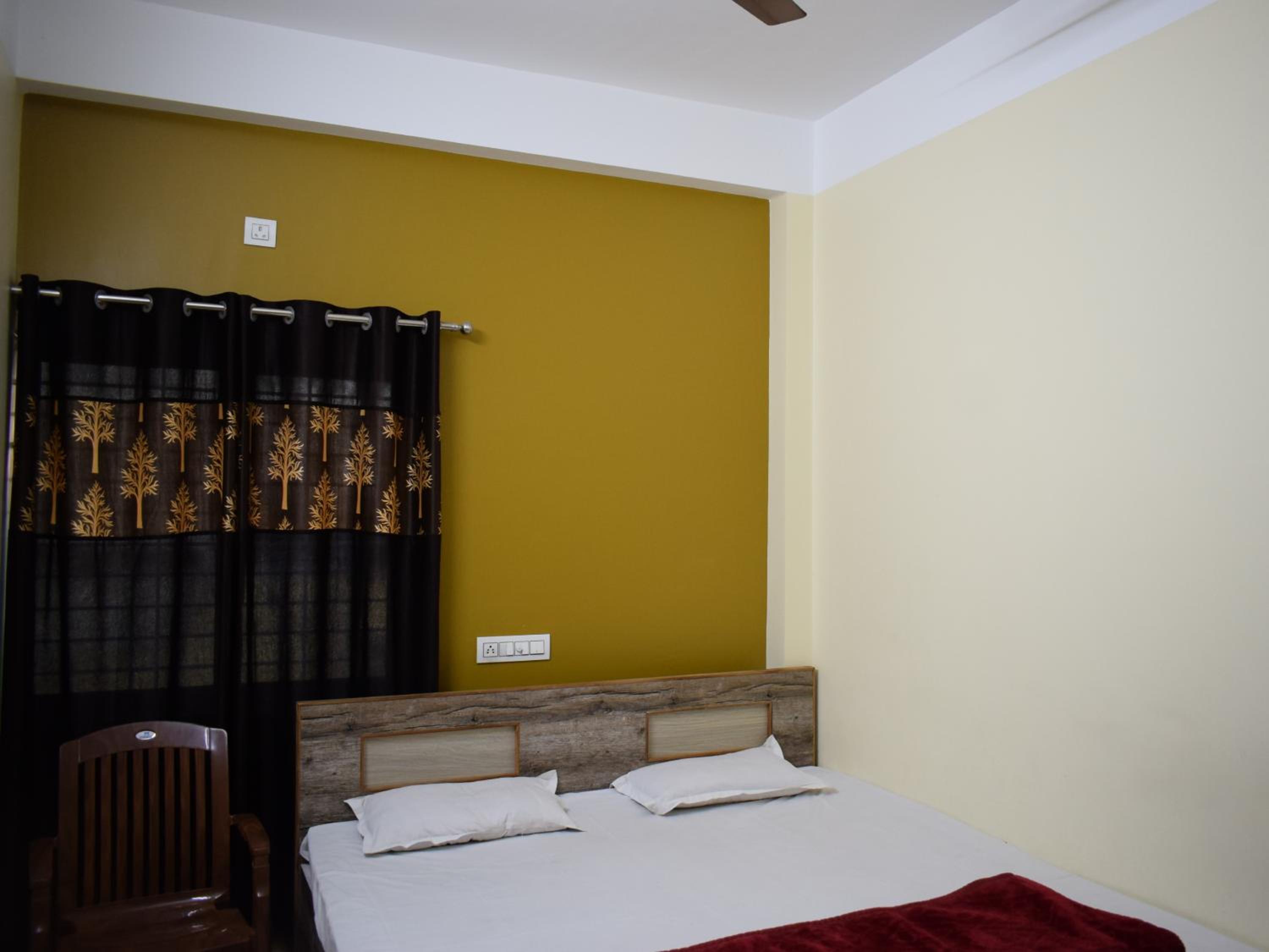 Basic Triple Room