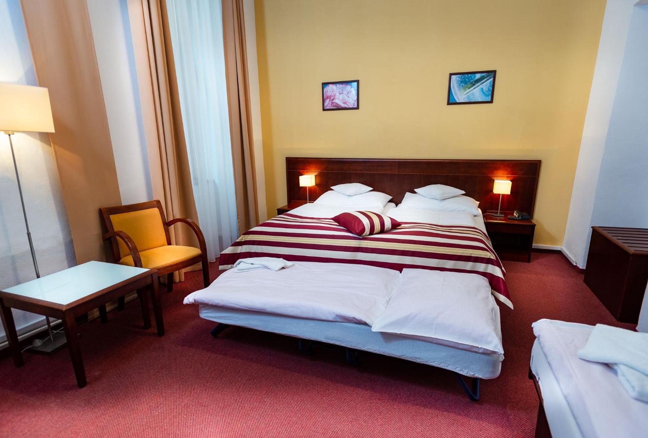 Double Room with 2 Extra Beds