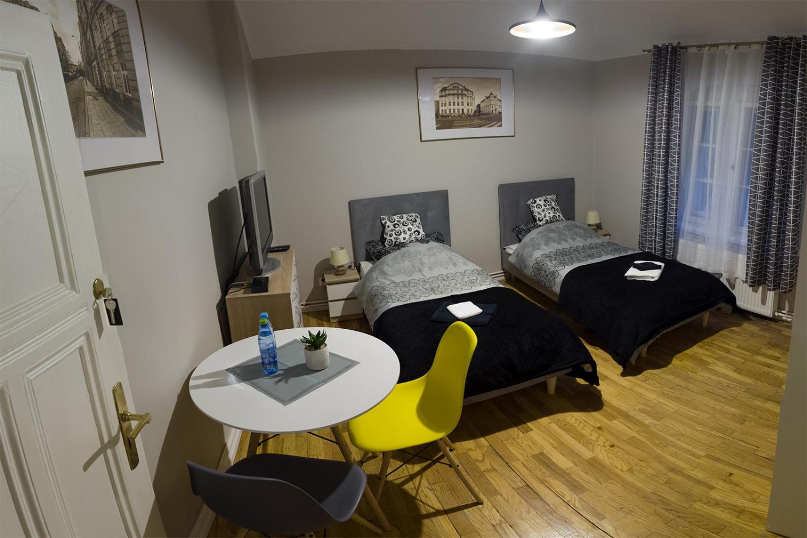 Standard Twin Room - Photo 1