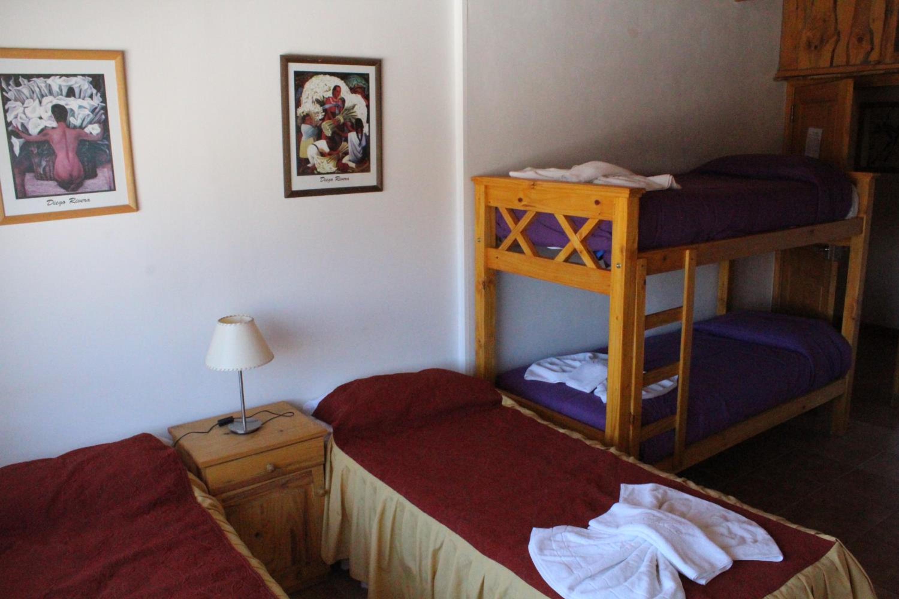 Quadruple Room with Bath photo 3