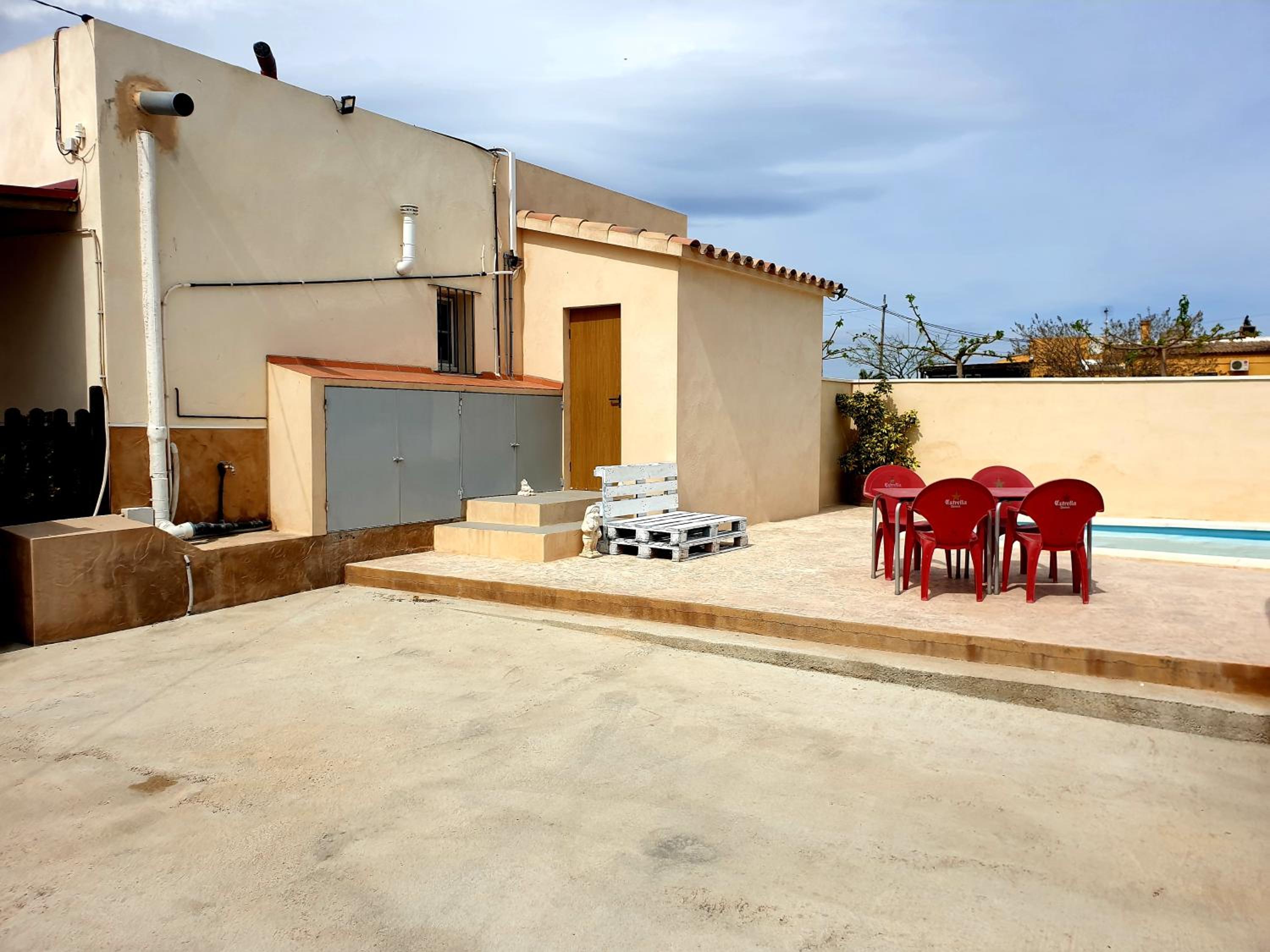 Holiday Home with Swimming Pool photo 3