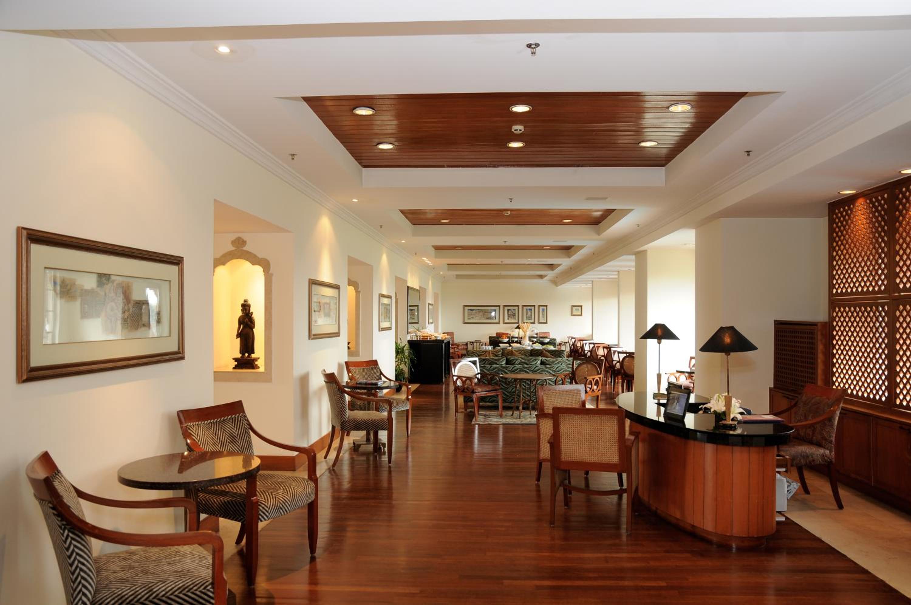 King Room - Club Access photo 3