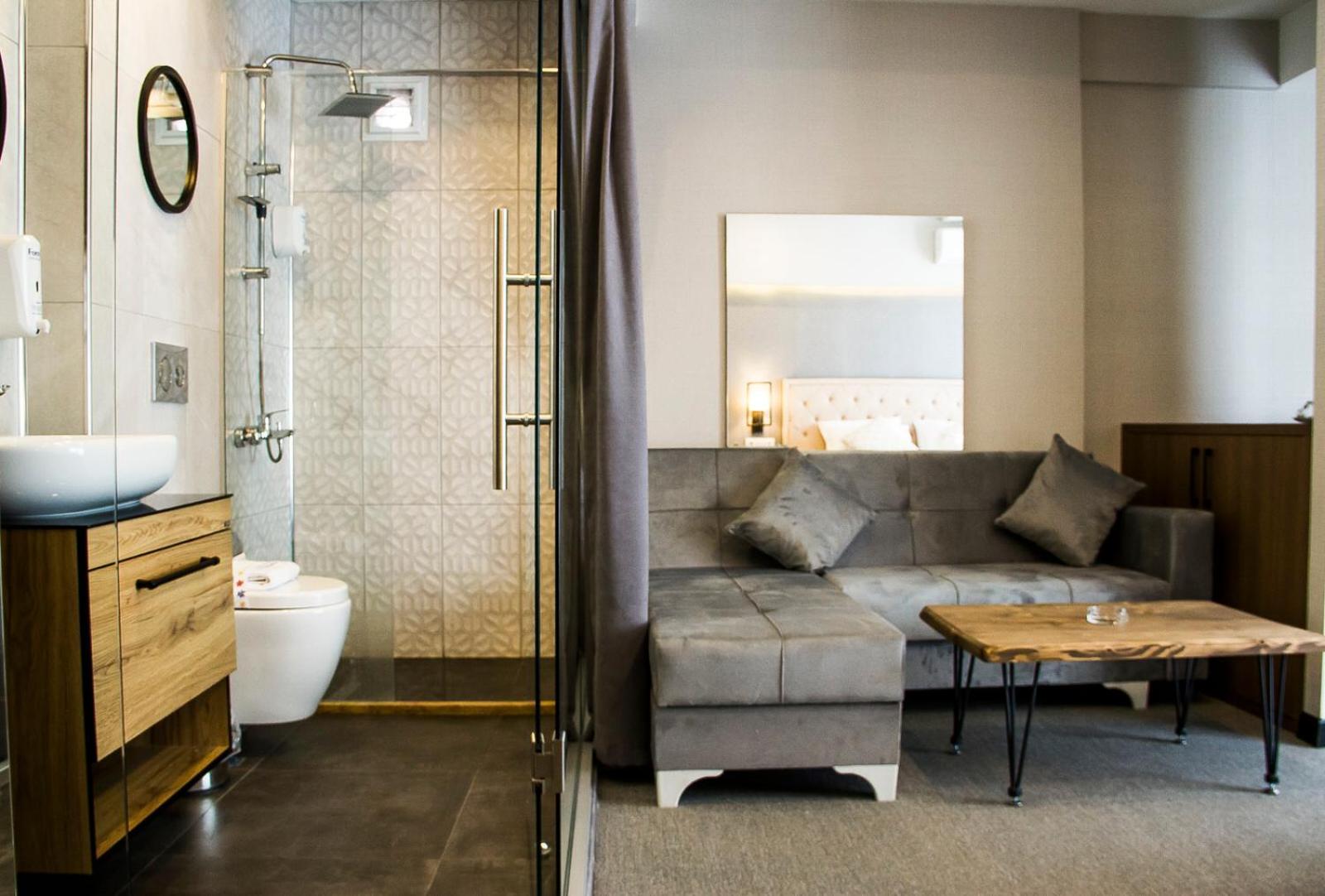 Studio Apartment - Photo 9