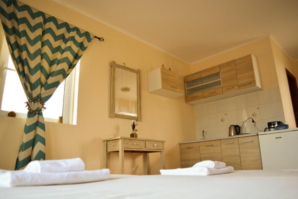 Basic Double Room photo 1