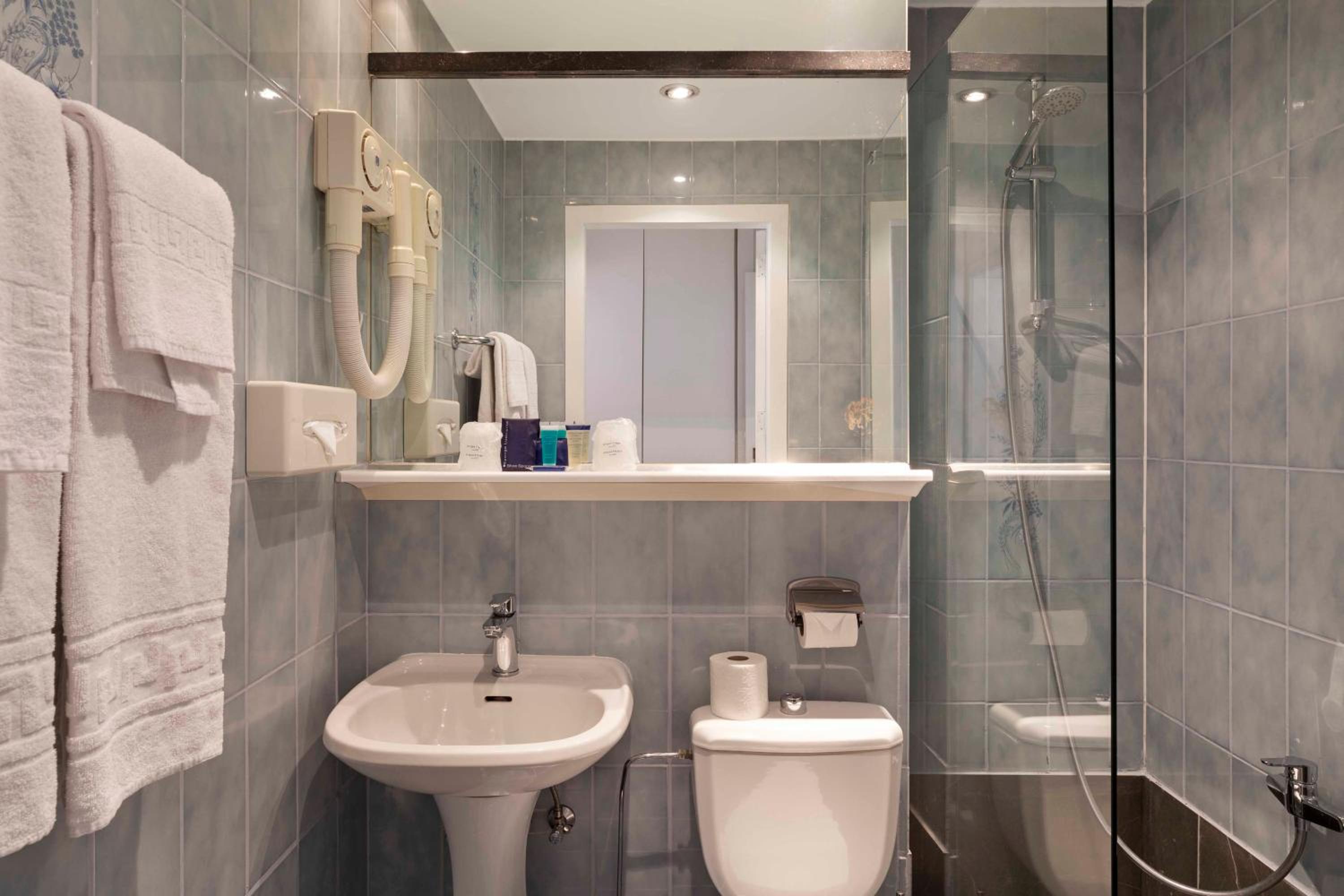 Single Room photo 2