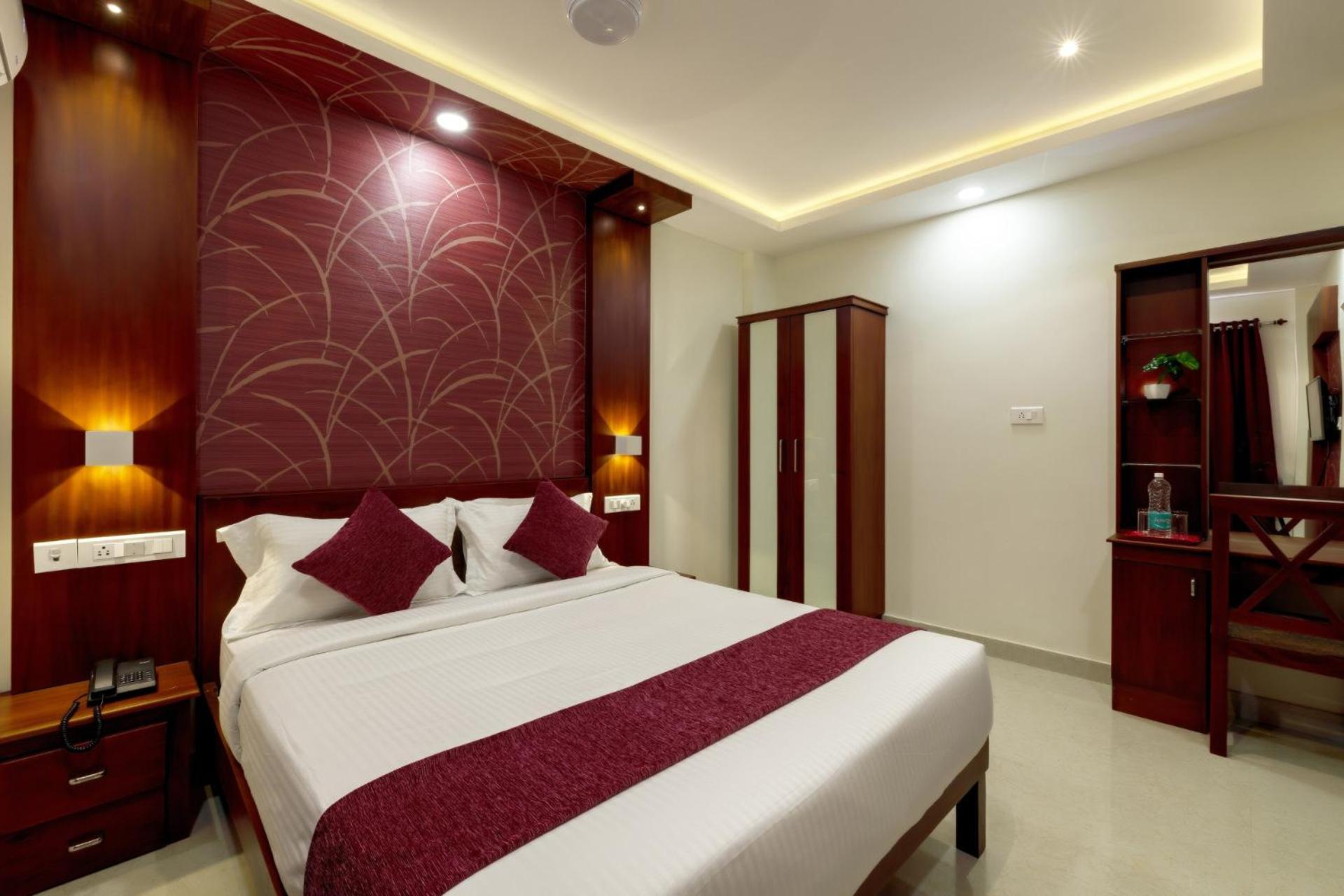 Double Room - Photo 6