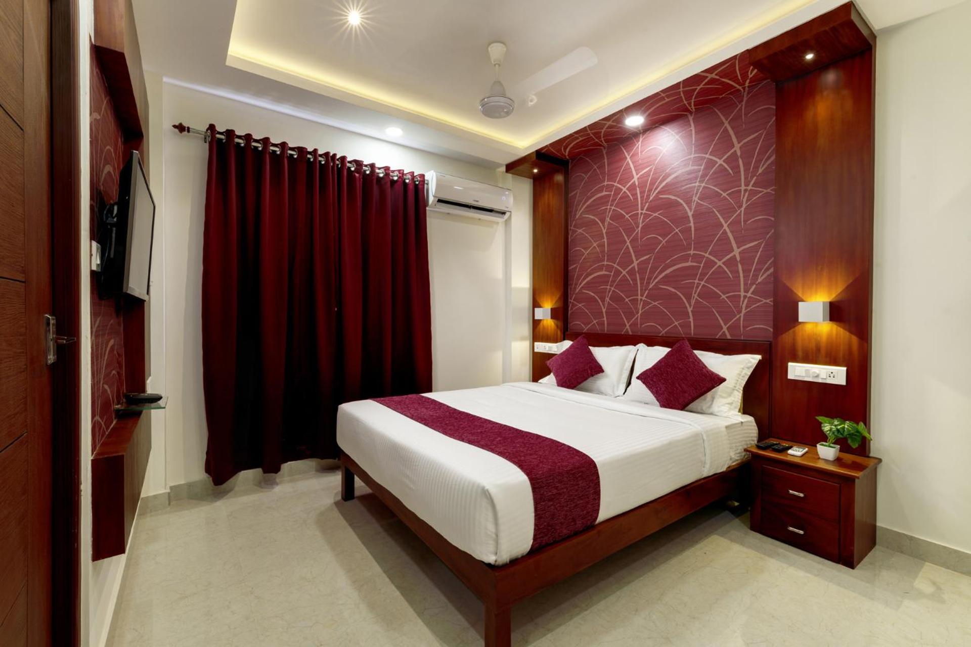 Double Room - Photo 7