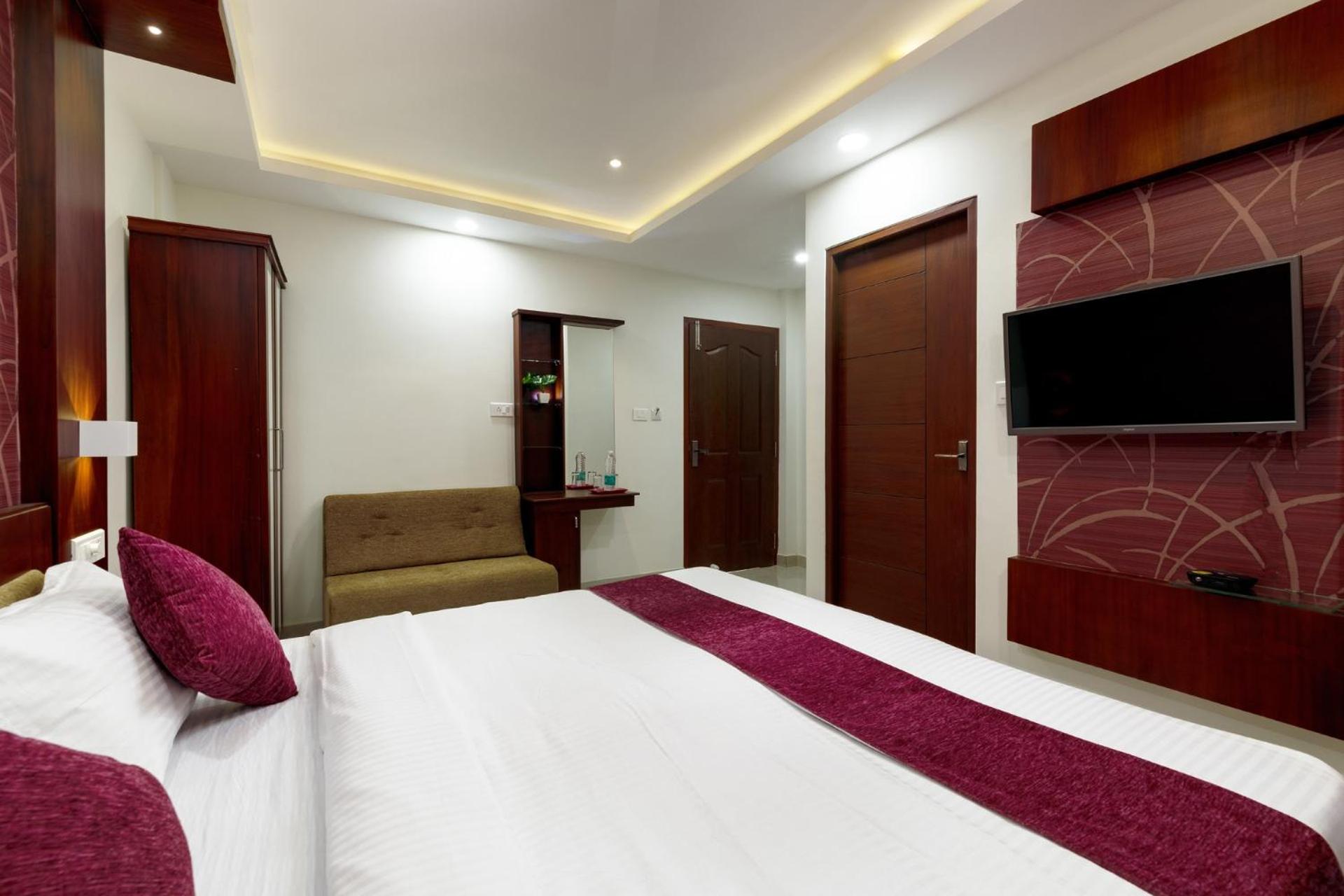 Deluxe Double or Twin Room - Photo 8