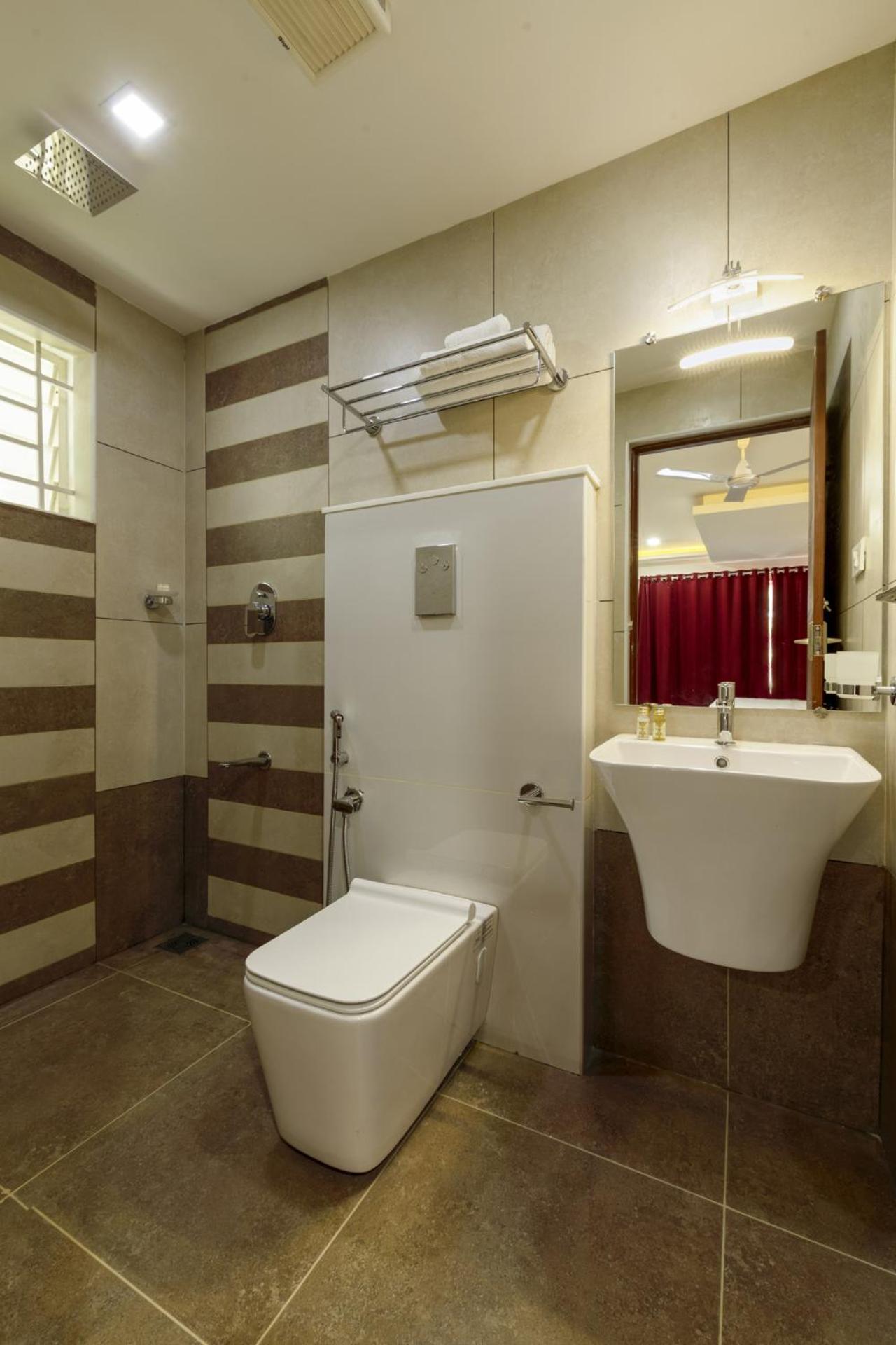 Superior Deluxe Double or Twin Room  - Photo 5