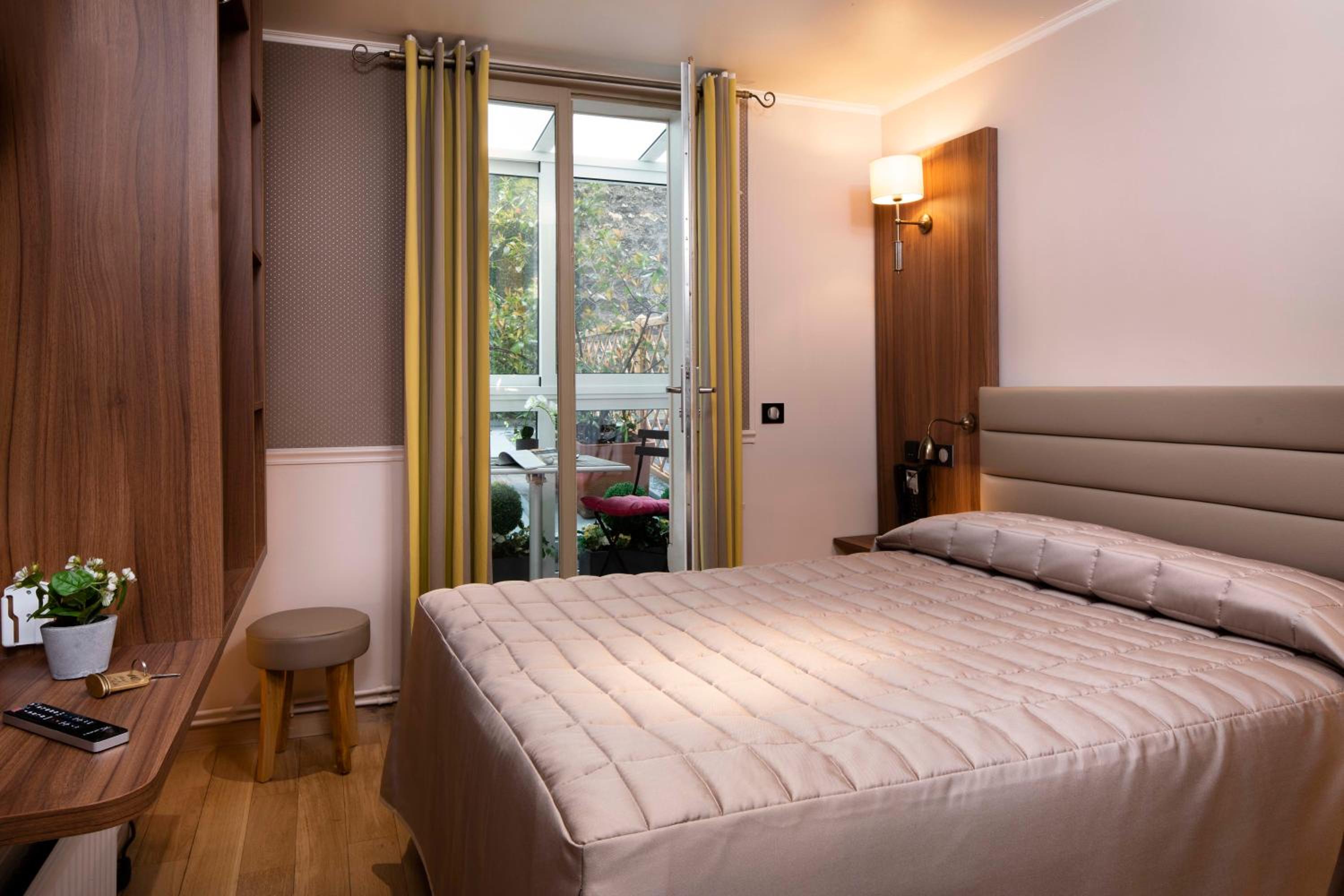 Quadruple Room with Terrace photo 3