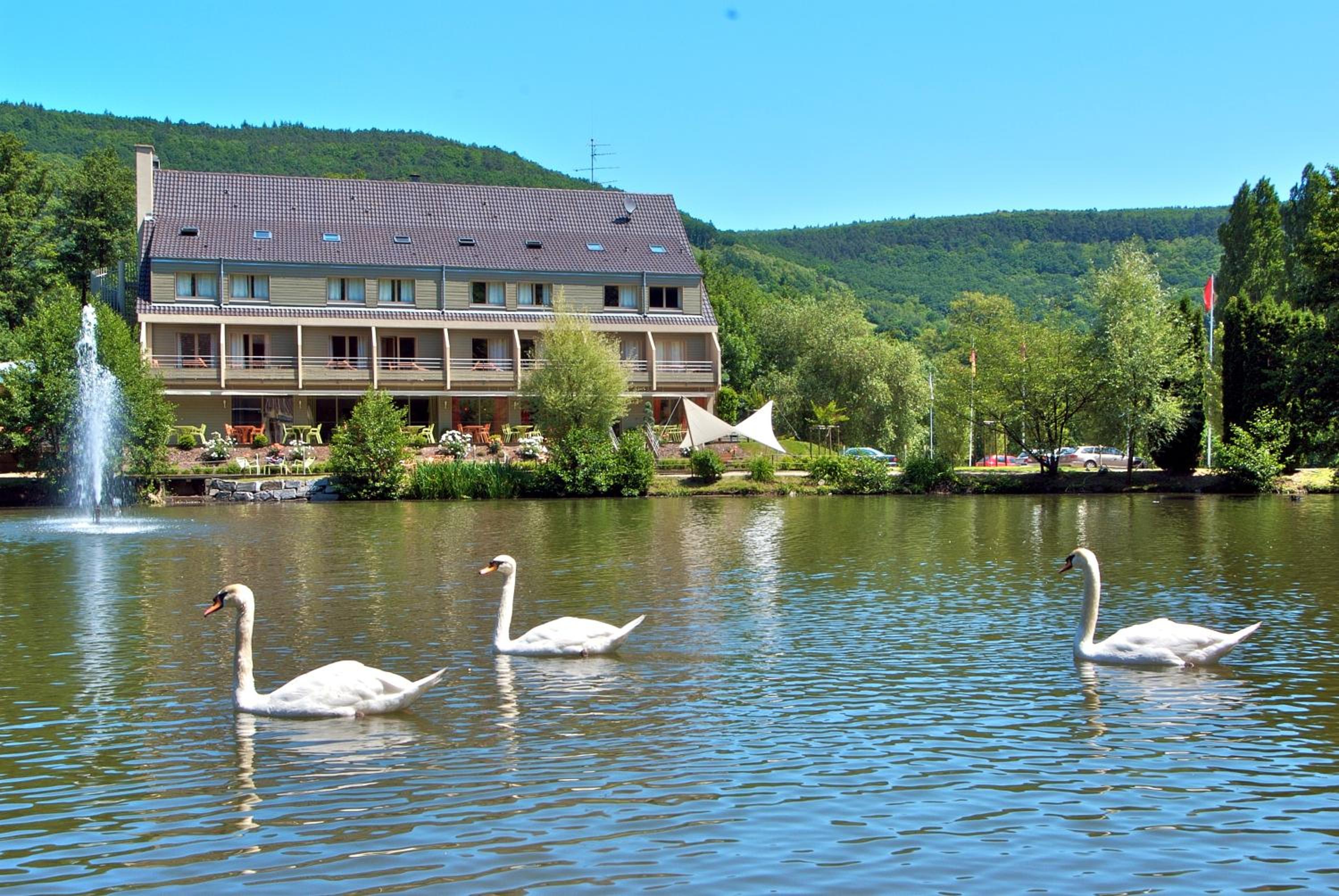 Double Room - Lake Side - Photo 4
