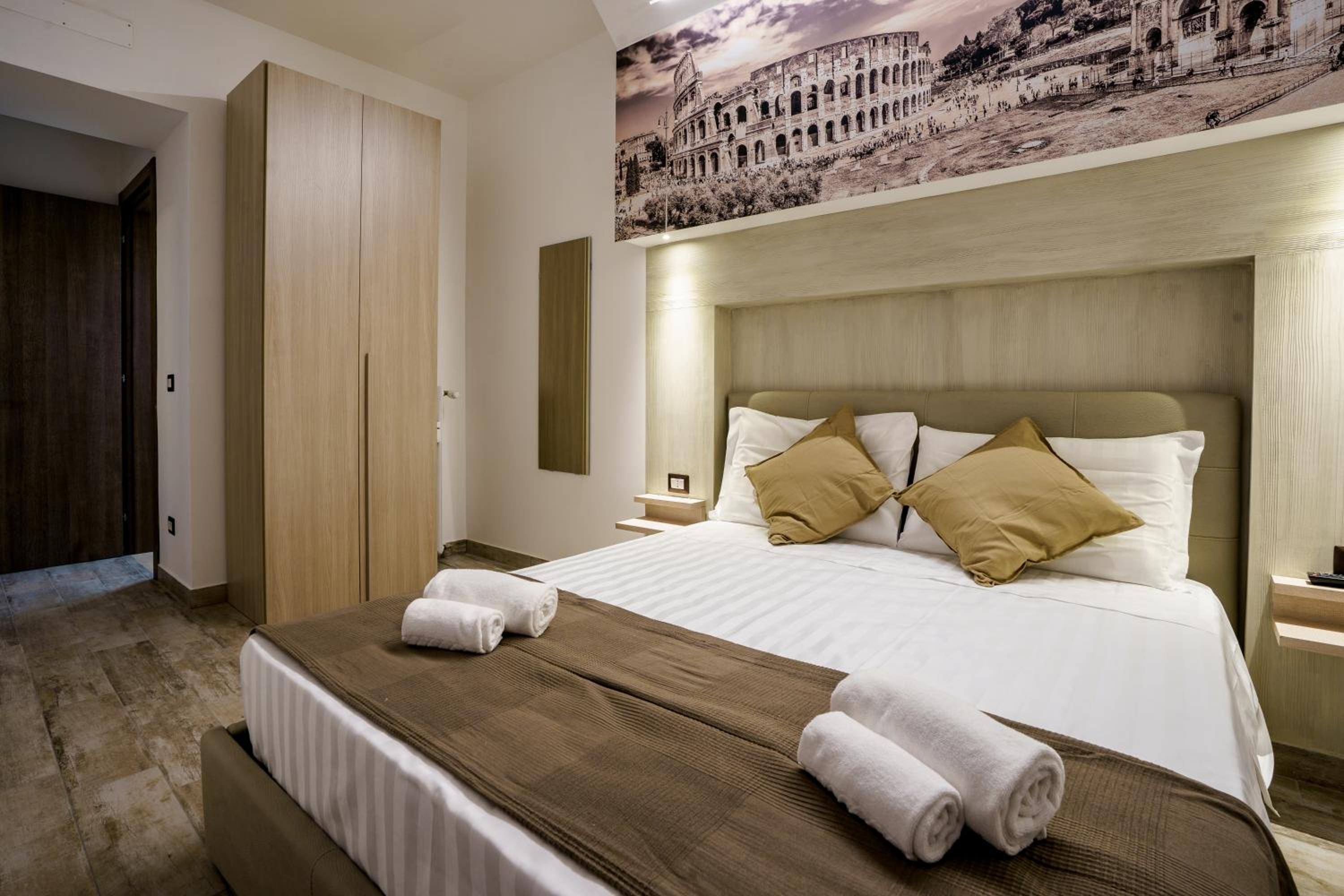 Deluxe Double Room photo 3