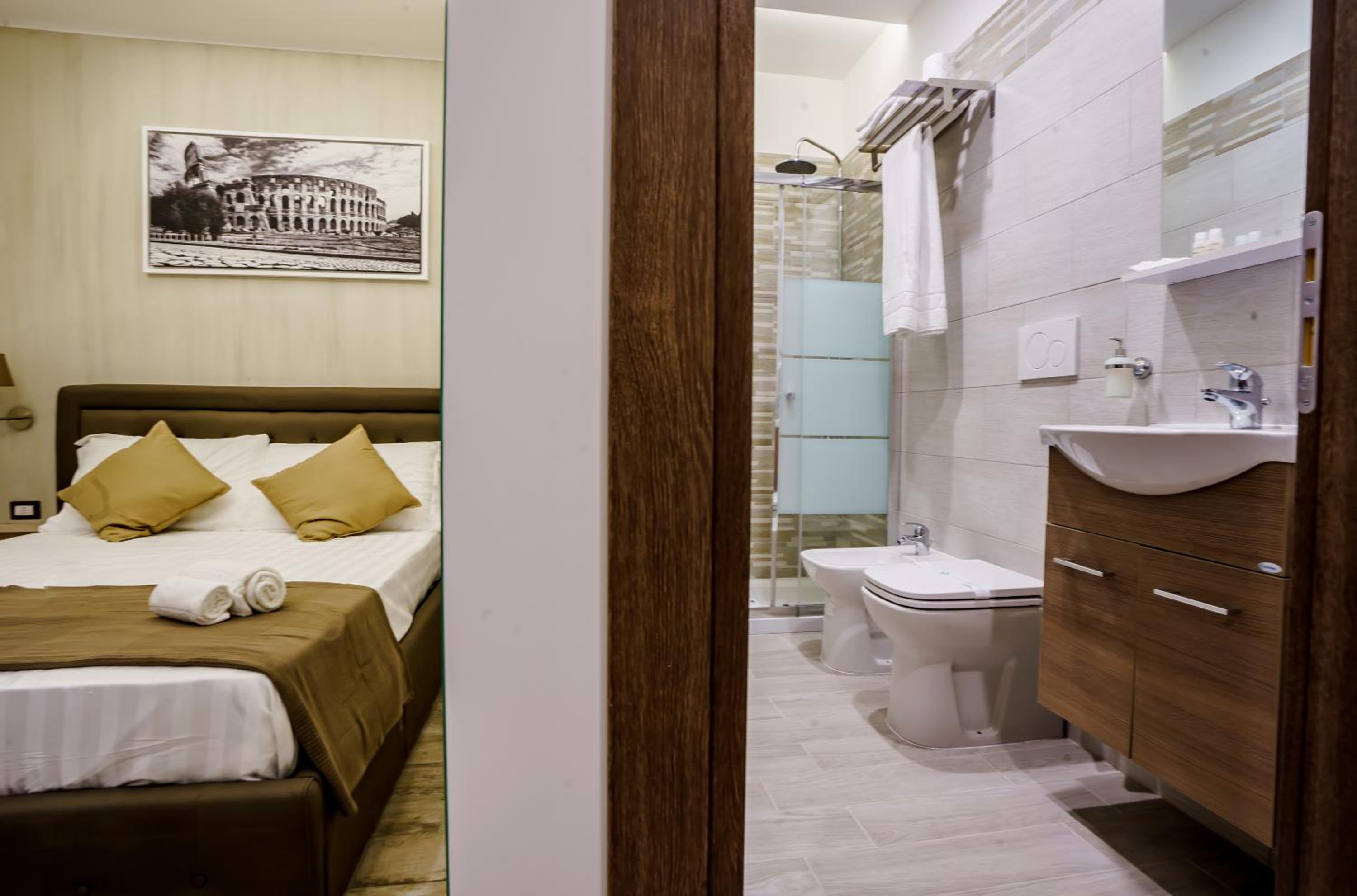 Deluxe Double Room photo 2