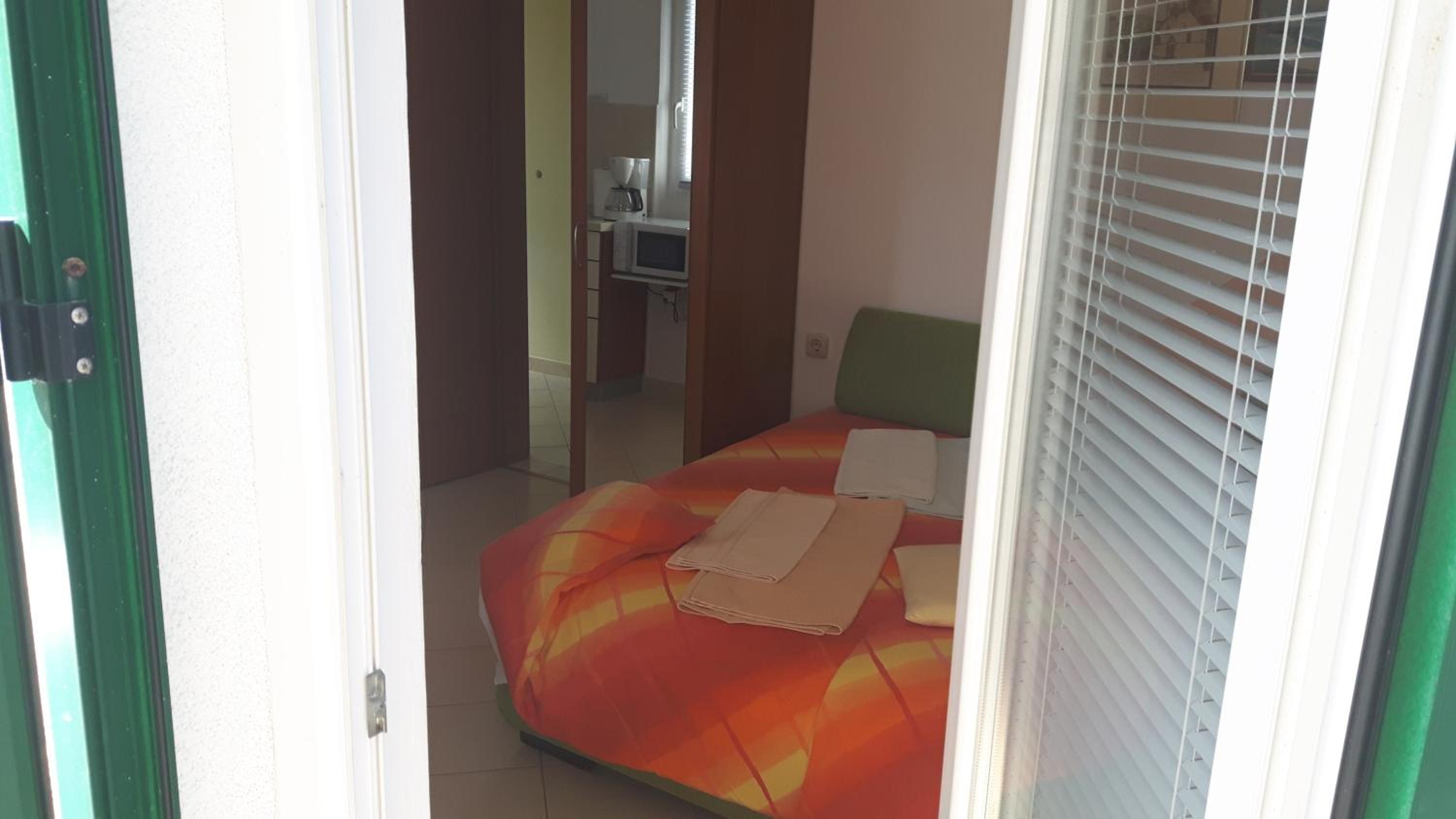 Apartment with Sea View - Photo 35