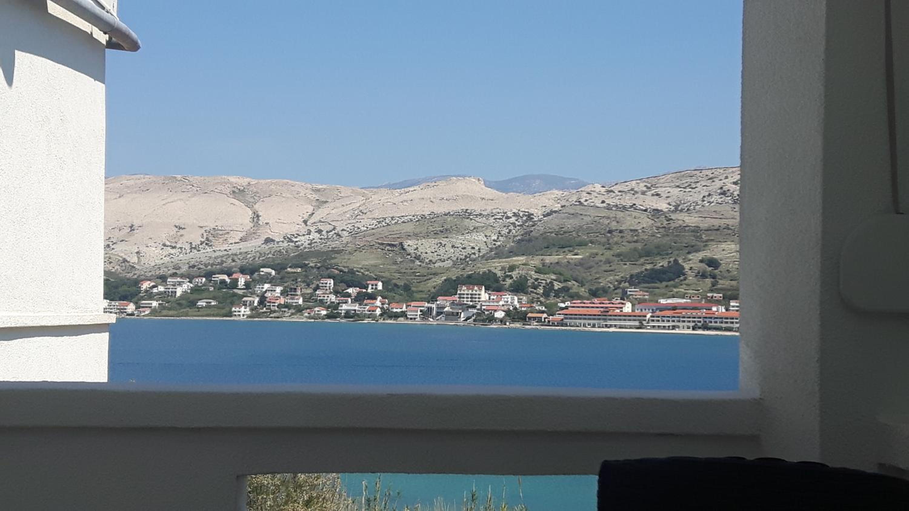 Apartment with Sea View - Photo 32