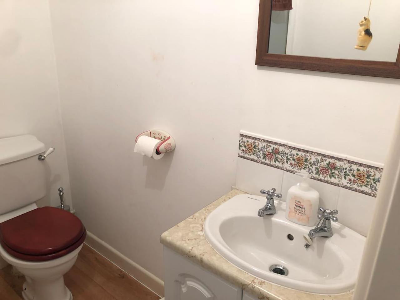Two-Bedroom House photo 3