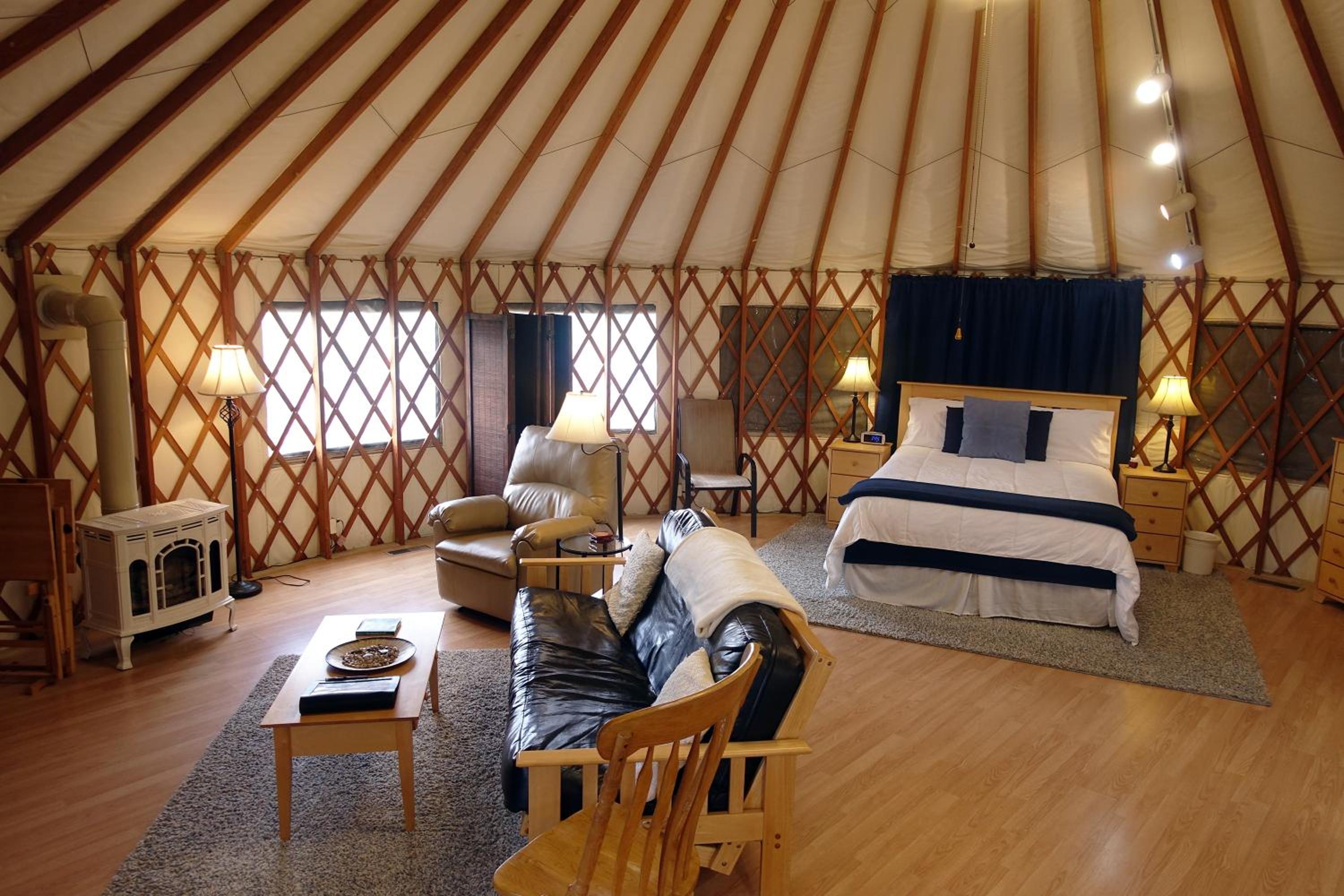 Vista Yurt Cabin  - Photo 8