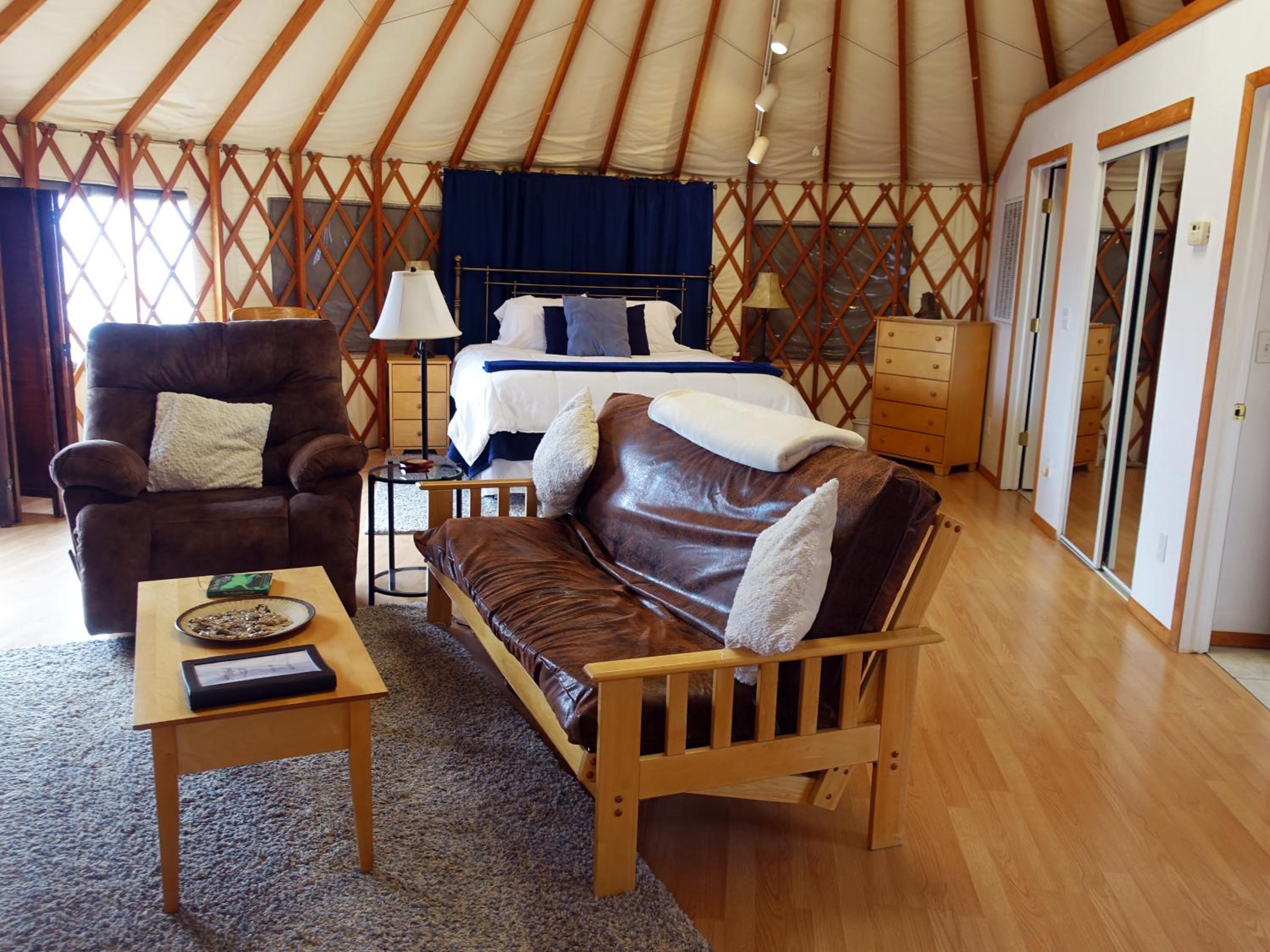 Vista Yurt Cabin  - Photo 5