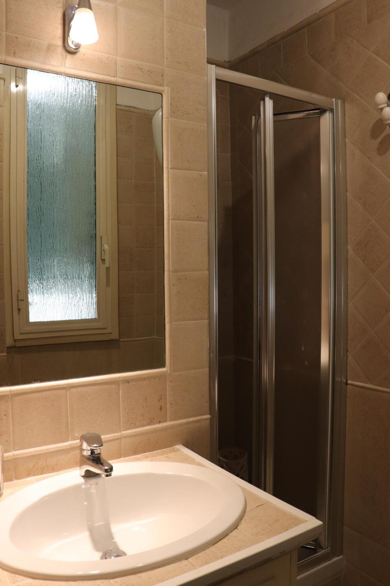 Double or Twin Room photo 2