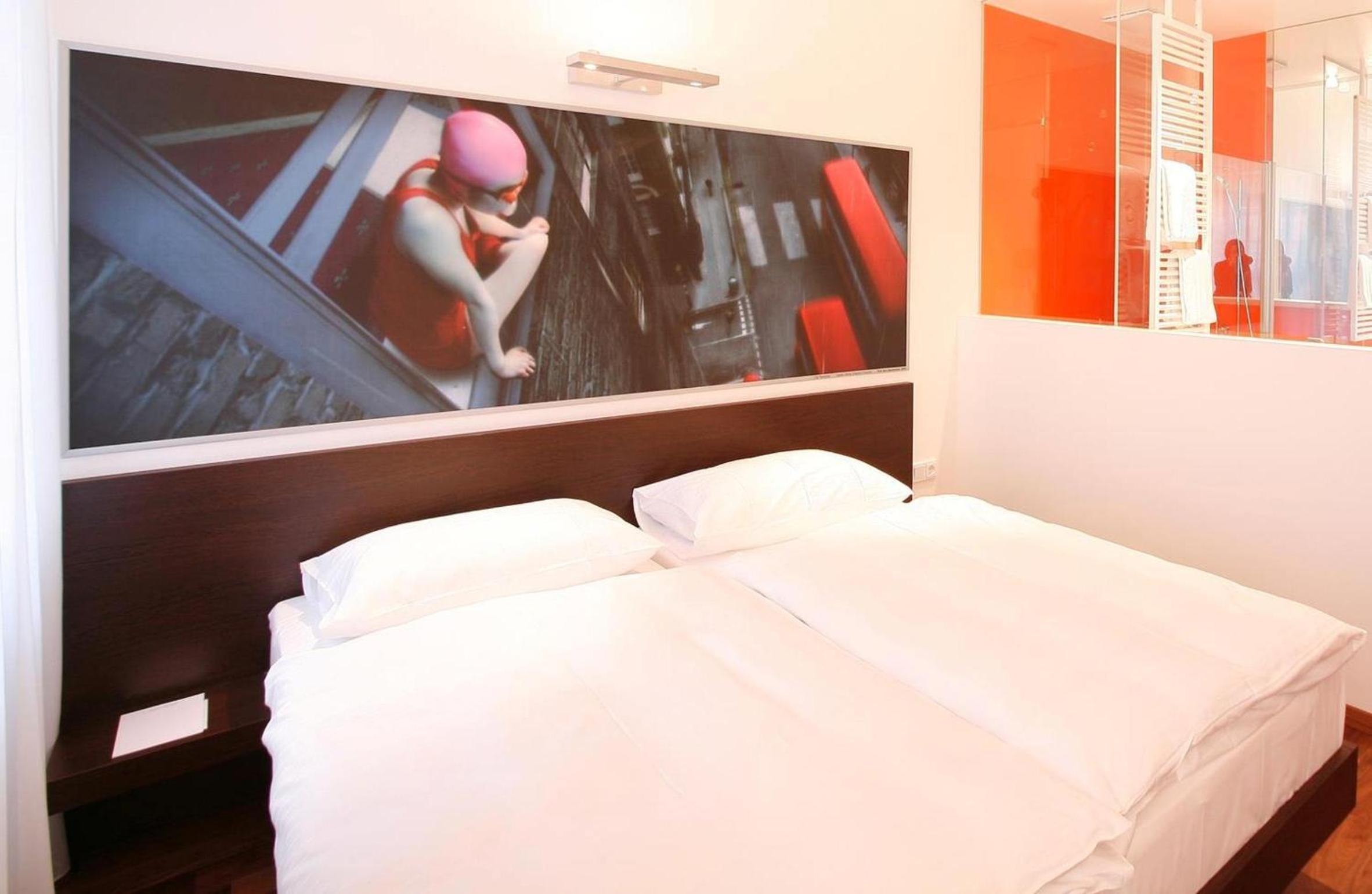 Standard Double Room - Photo 1