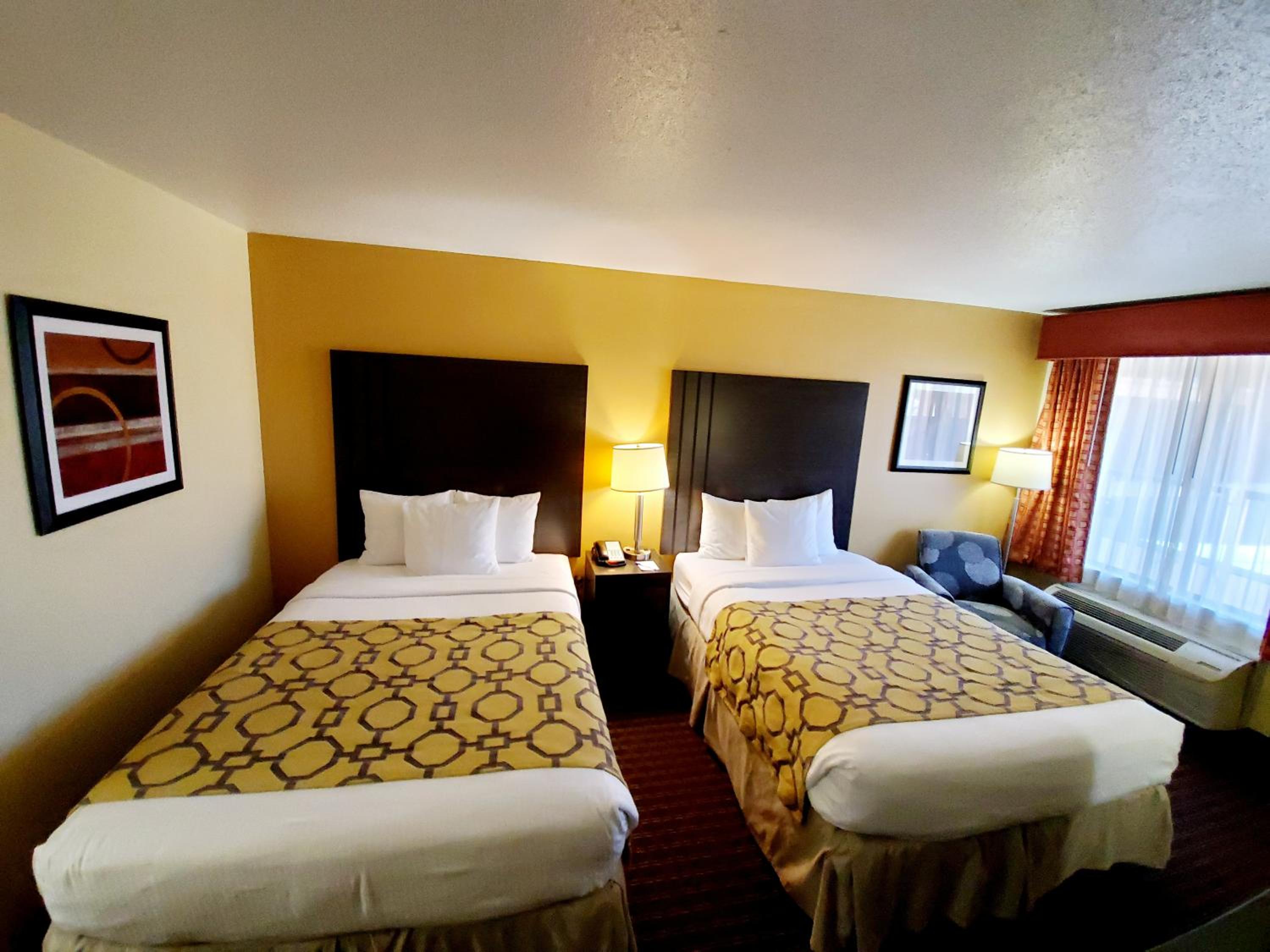 Double Room with Two Double Beds - Non-Smoking (4 Adults) - Photo 2