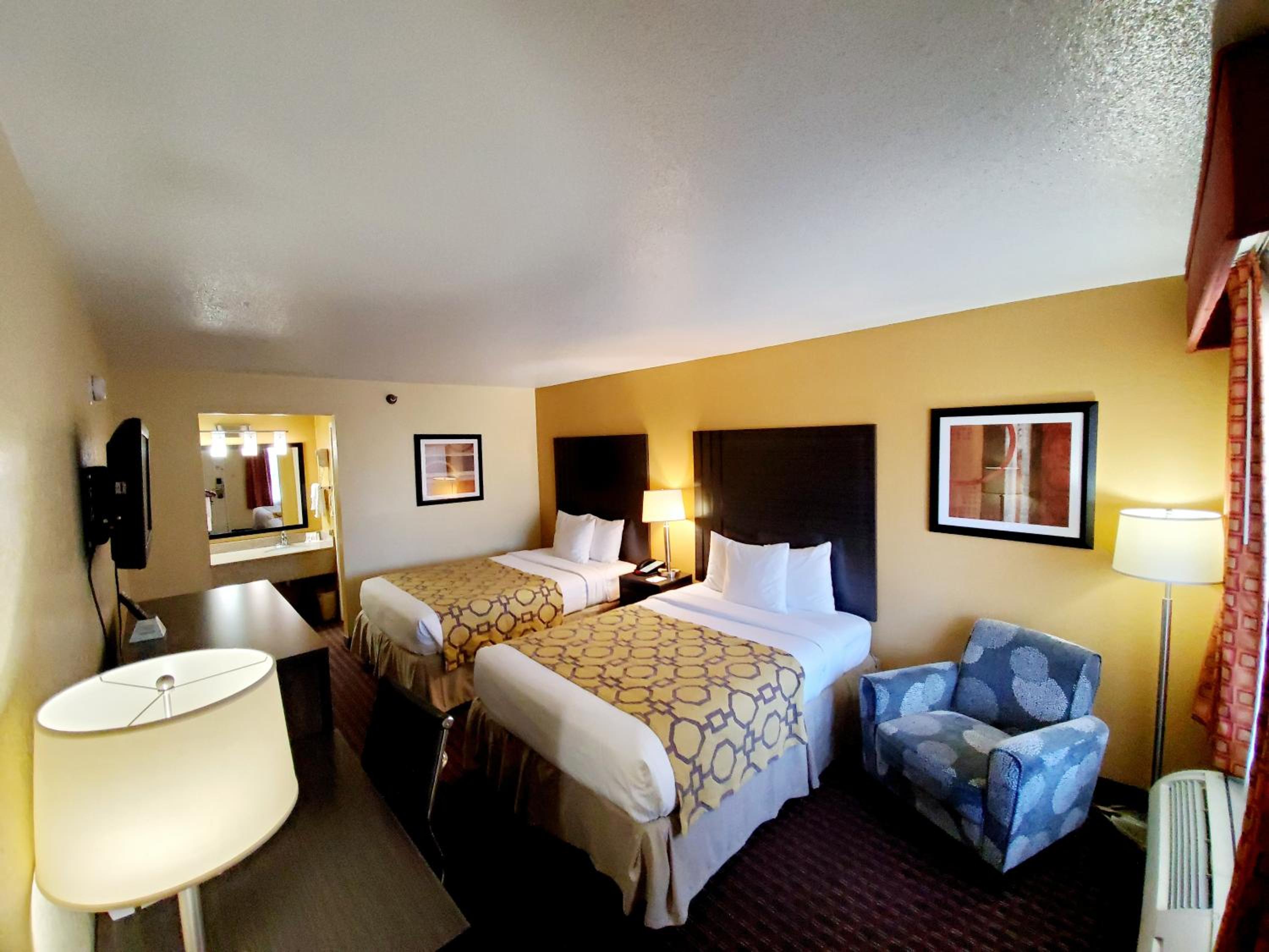 Double Room with Two Double Beds - Non-Smoking (4 Adults) - Photo 1