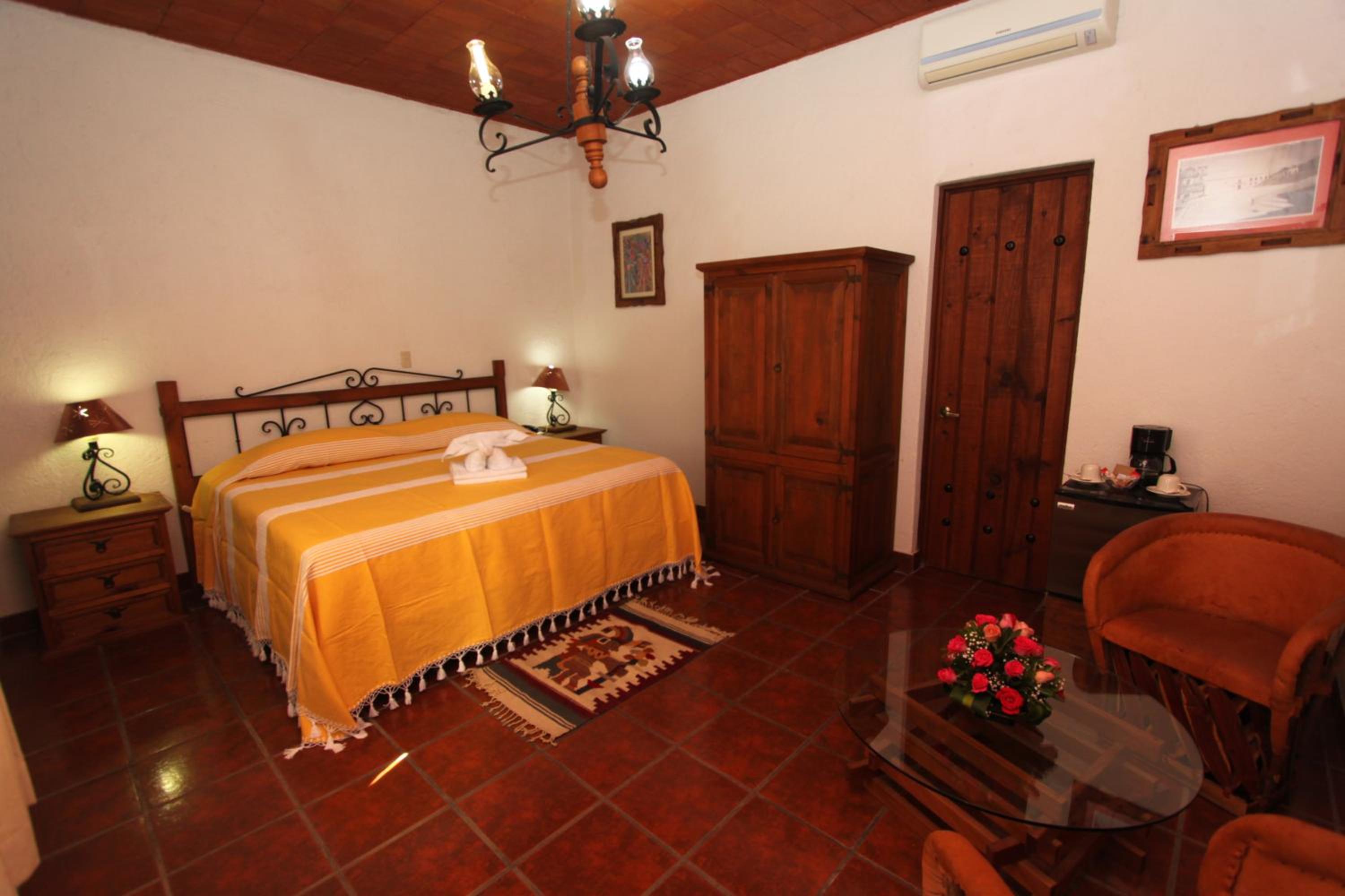 Junior Suite (2 Adults) photo 1