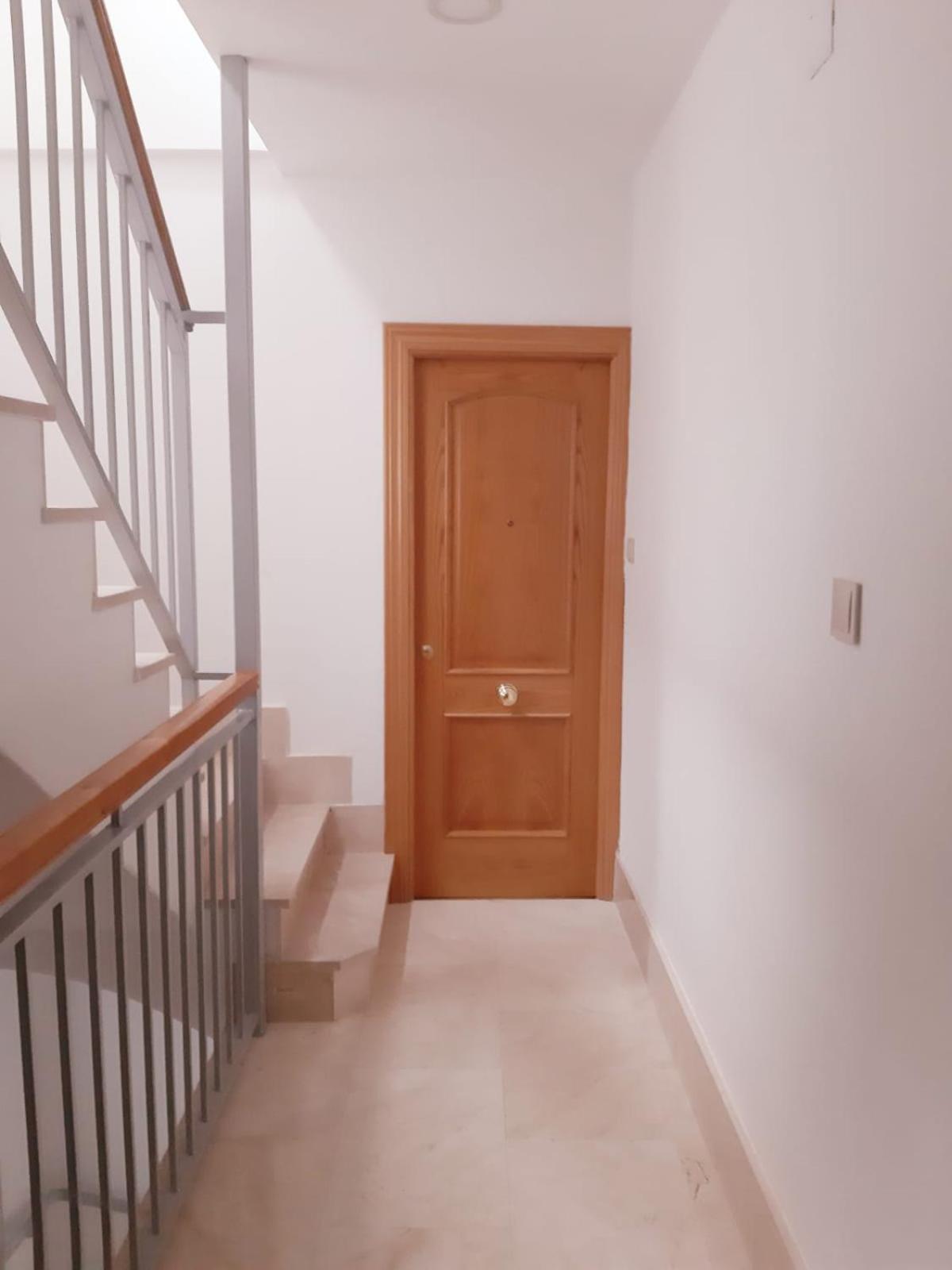 One-Bedroom Apartment - Photo 2