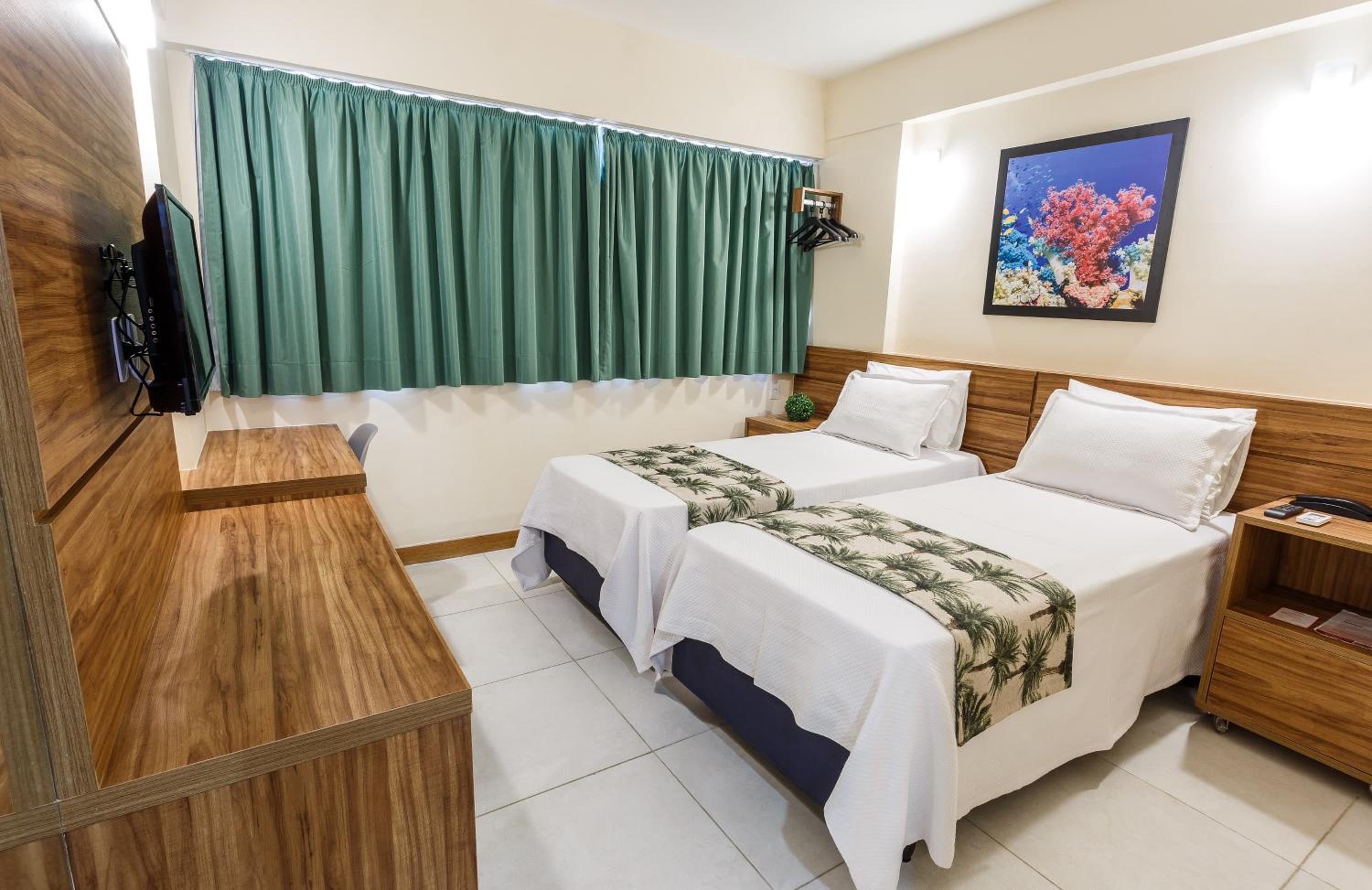 Standard Twin Room - Photo 3