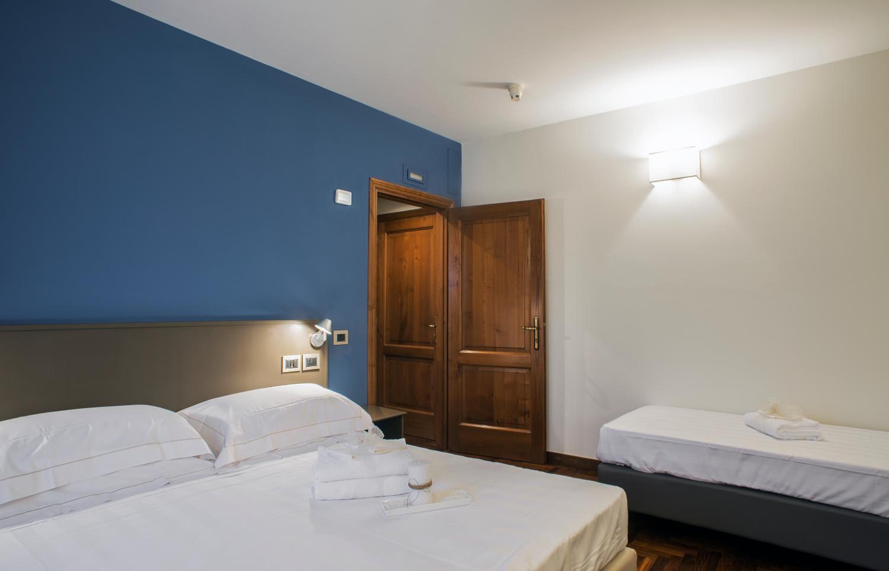 Standard Triple Room - Photo 14