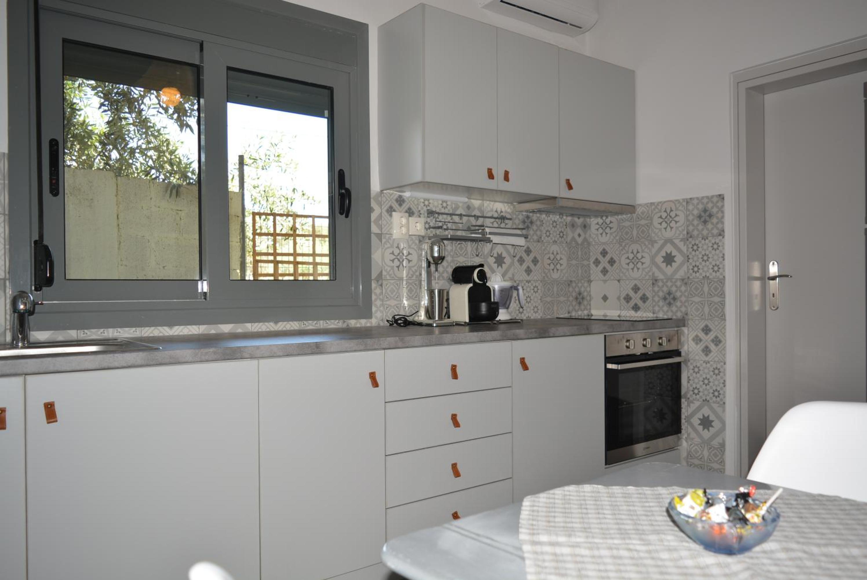 One-Bedroom House photo 3