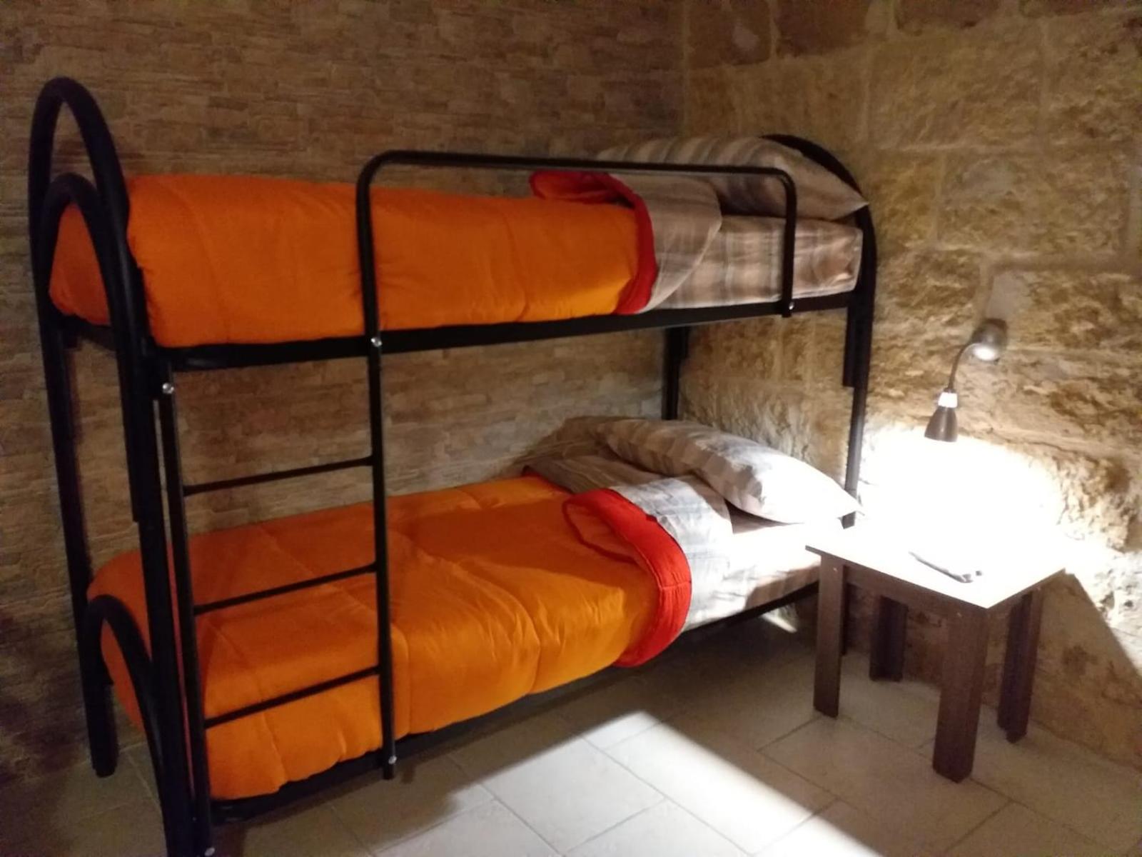 Standard King Room - Photo 5